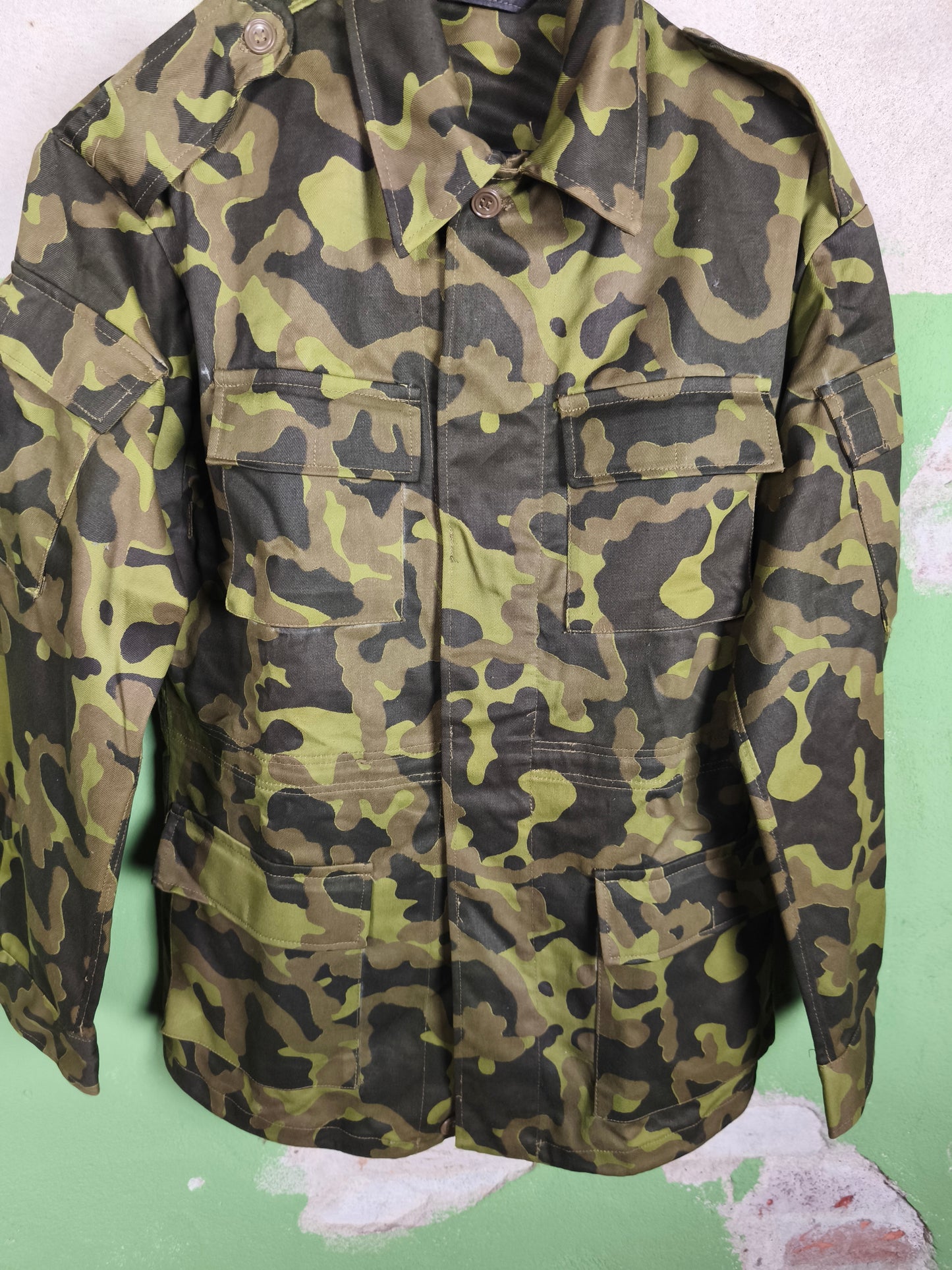 Unissued 1995 Ukrainian Special Intelligence Bhutan Jacket 46-2 (XS)