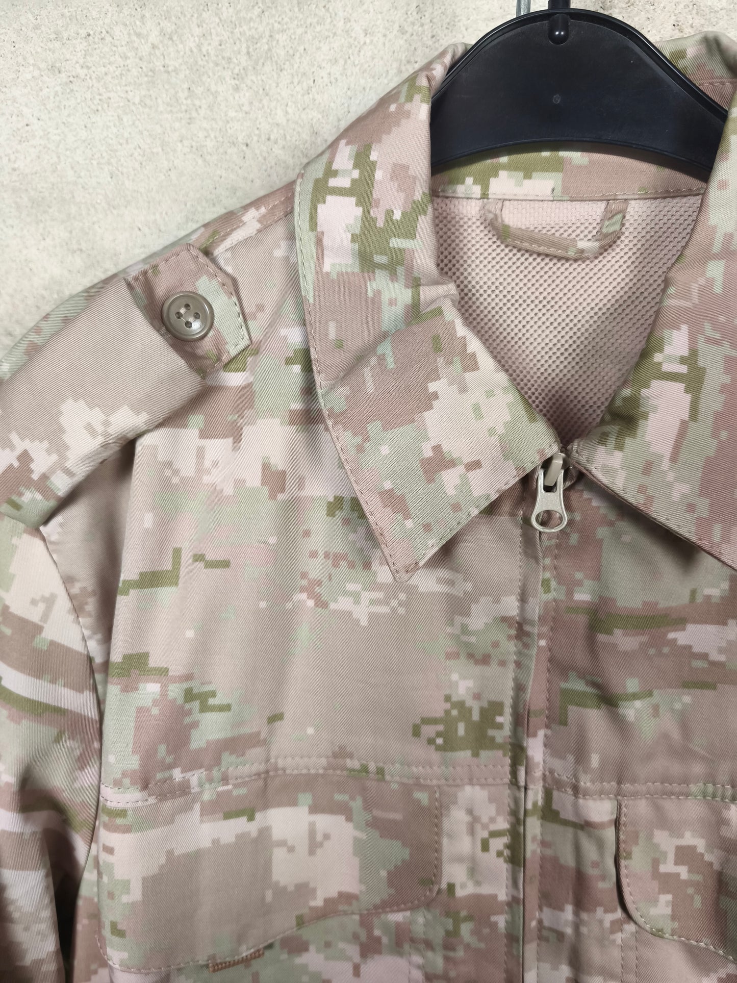 Unissued 2023 Russian "Pink-EMR" Digital Desert Camouflage Field Jacket