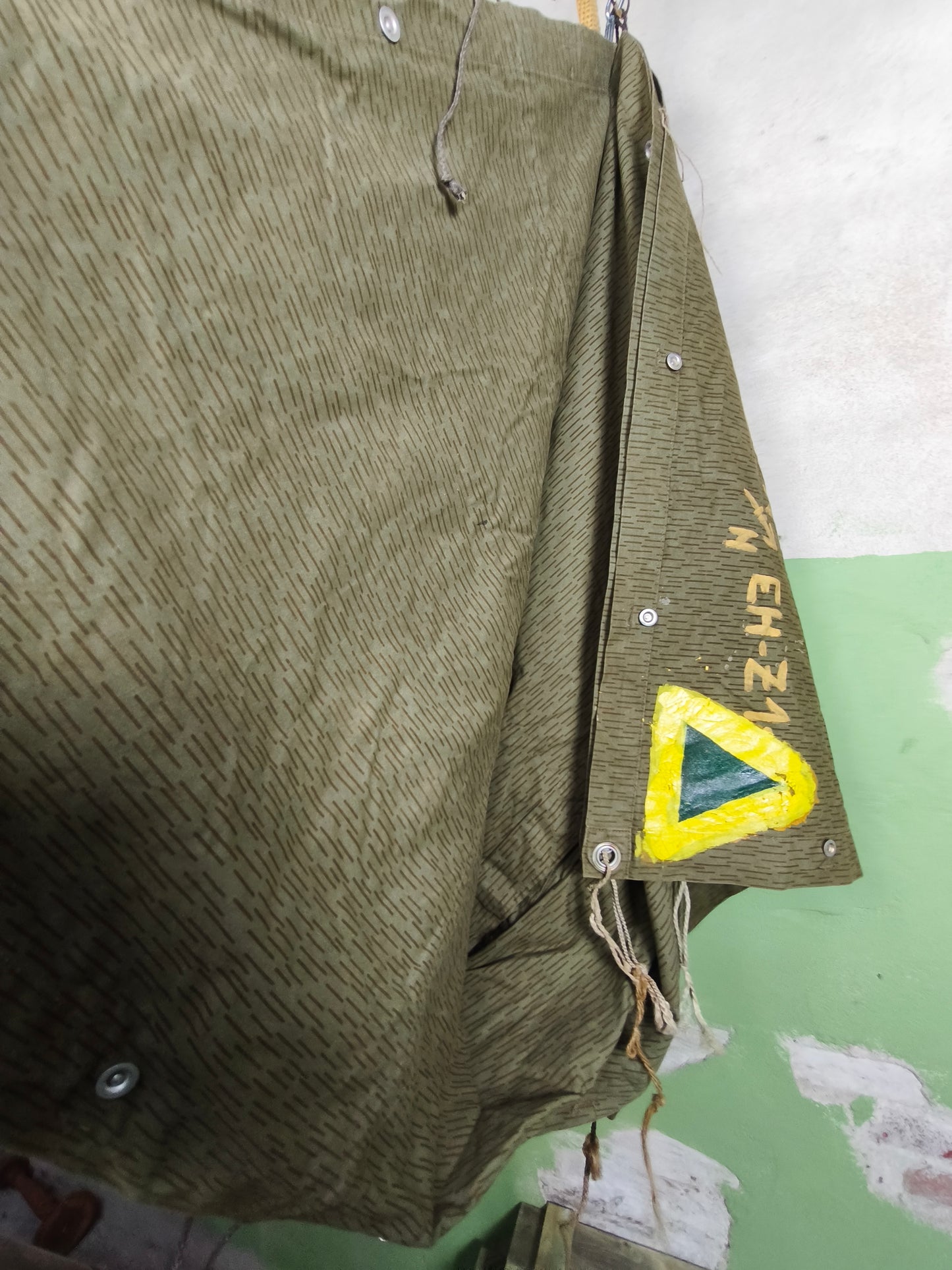 DDR/ NVA Strichtarn ''Plosh Palatka'' Tarp with unit marking