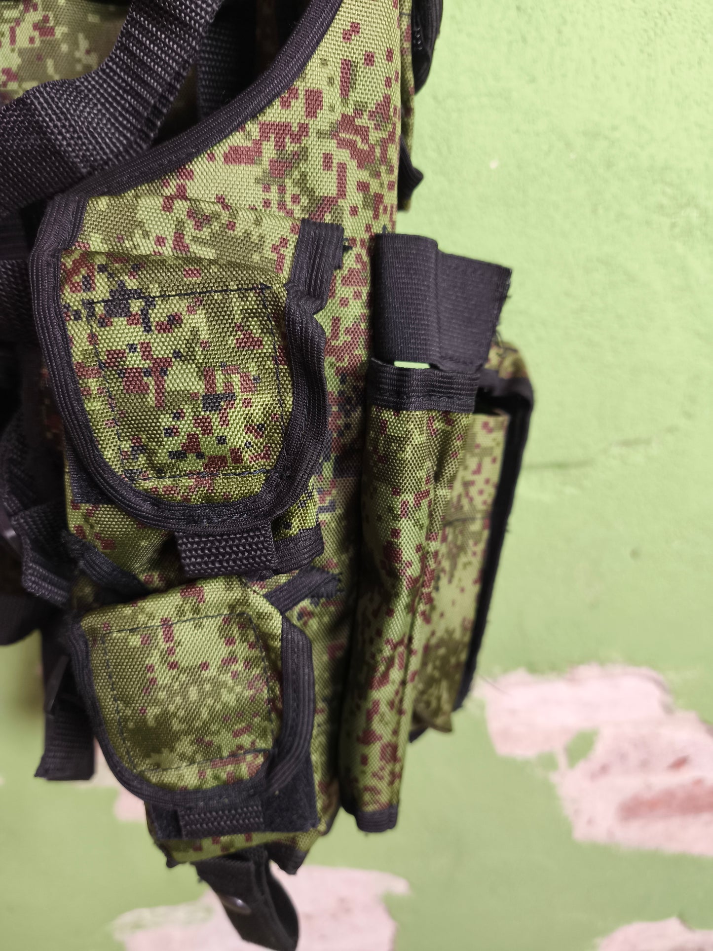 Unissued Russian "Tarzan" M22 Assault Ves Emr