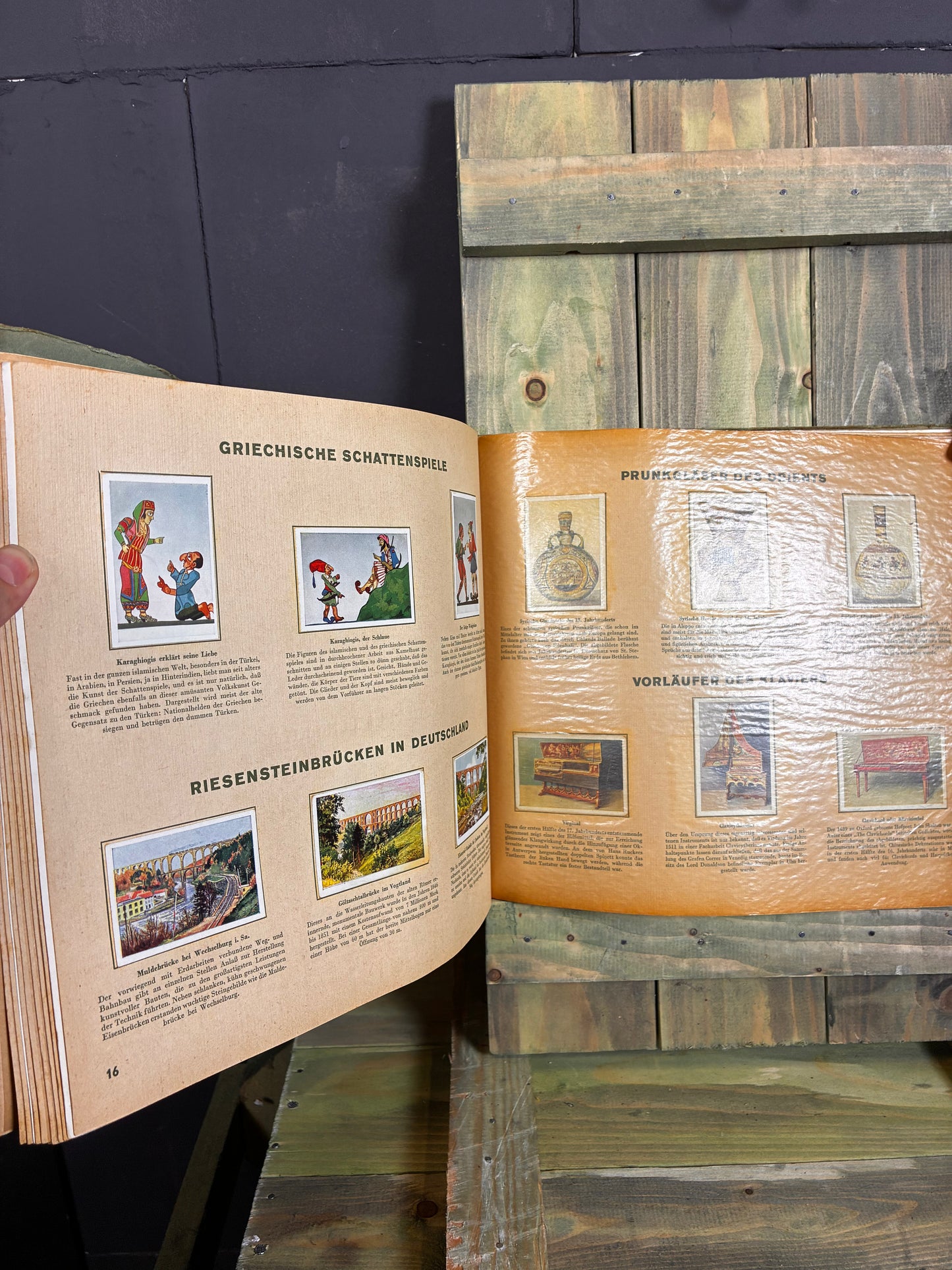 1934 The Colourful World — German Illustrated Collector’s Album