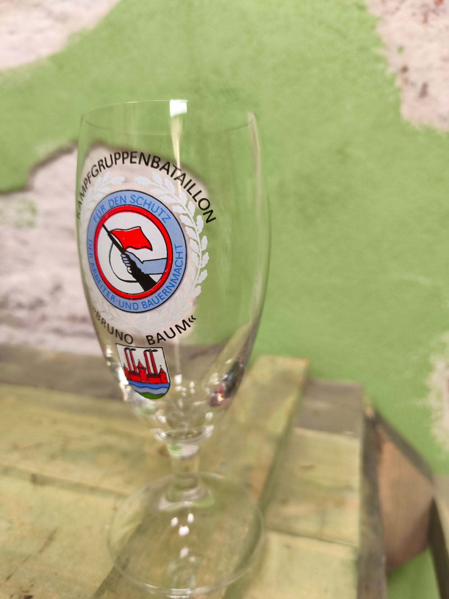 DDR Kampfgruppenbattalion "Bruno" Glass