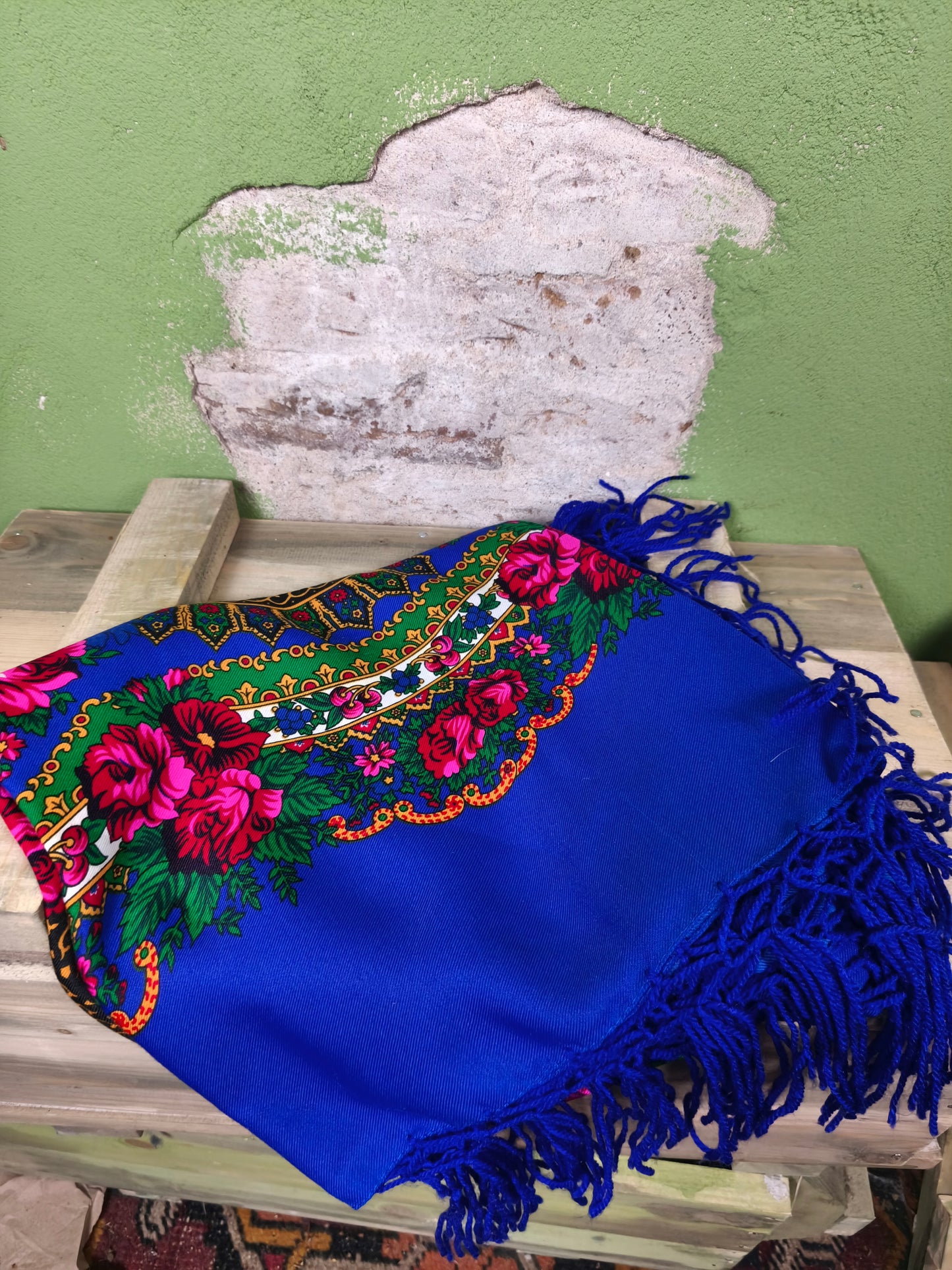 Slavic Folk Scarf “Volga Blue” / Pavlovo Posad 125cm