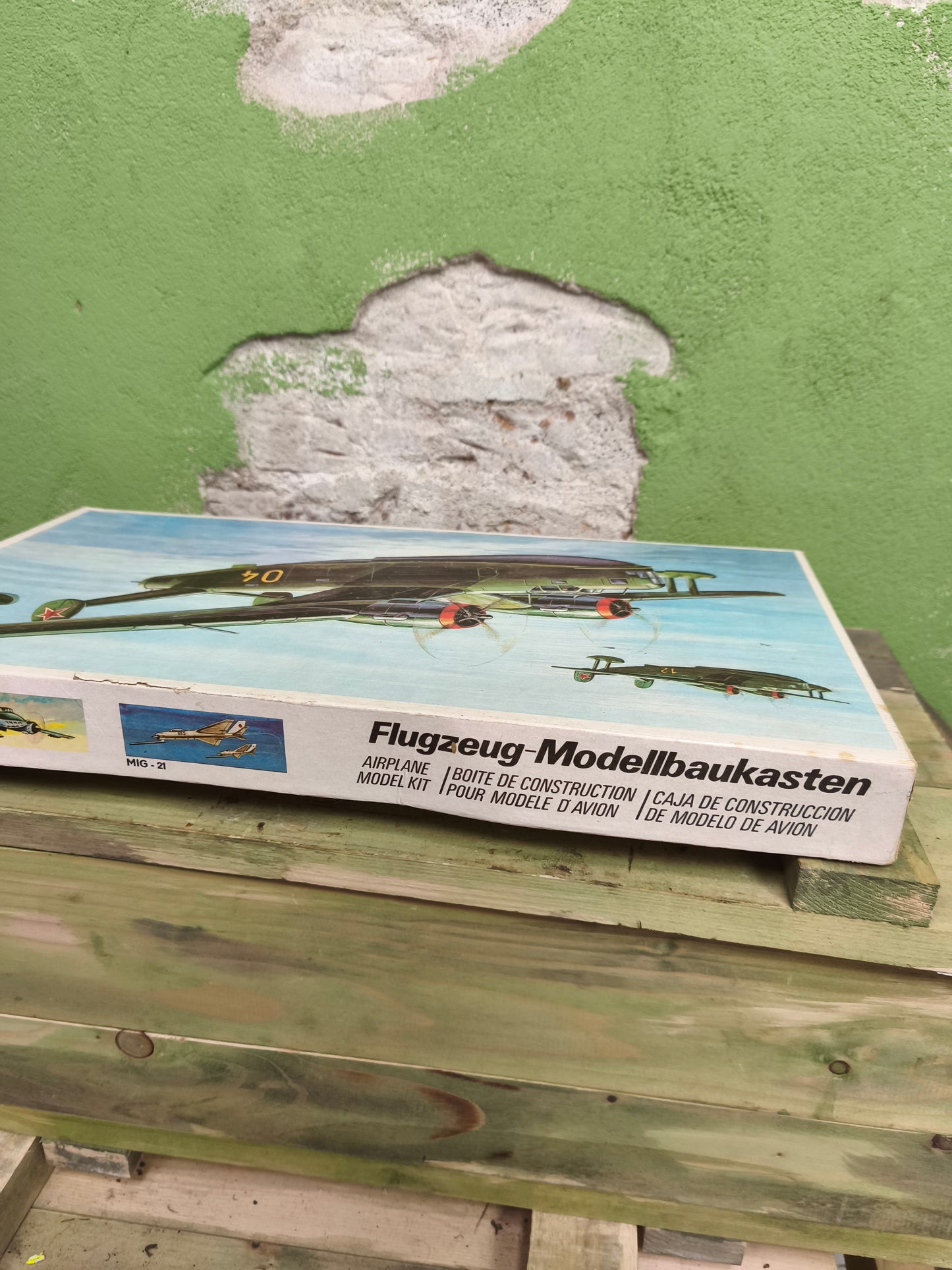 DDR Model kit Beriev Be-6 Soviet Water Plane