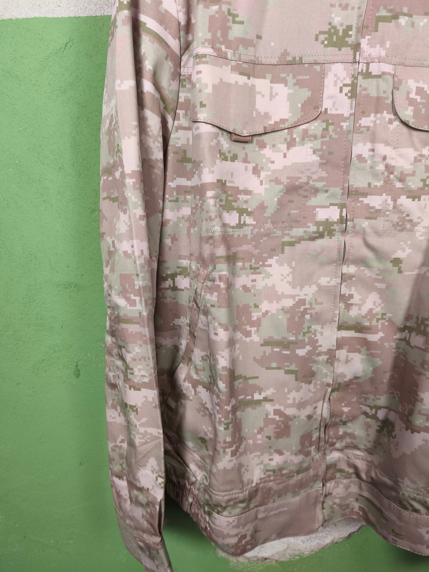 Unissued 2023 Russian "Pink-EMR" Digital Desert Camouflage Field Jacket