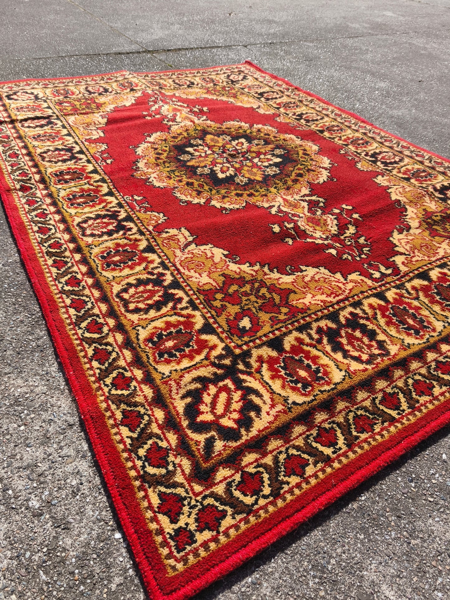 Used USSR Made Carpet "Gold-Red" 200cmx137cm / 6,4x4,4 feet.