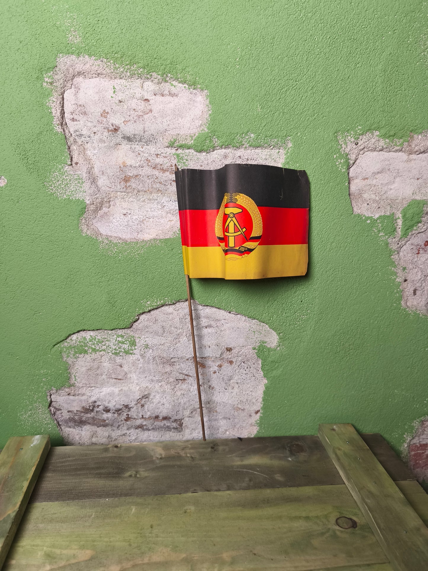 DDR Handheld Parade Paper Flag (Issued / Damaged)