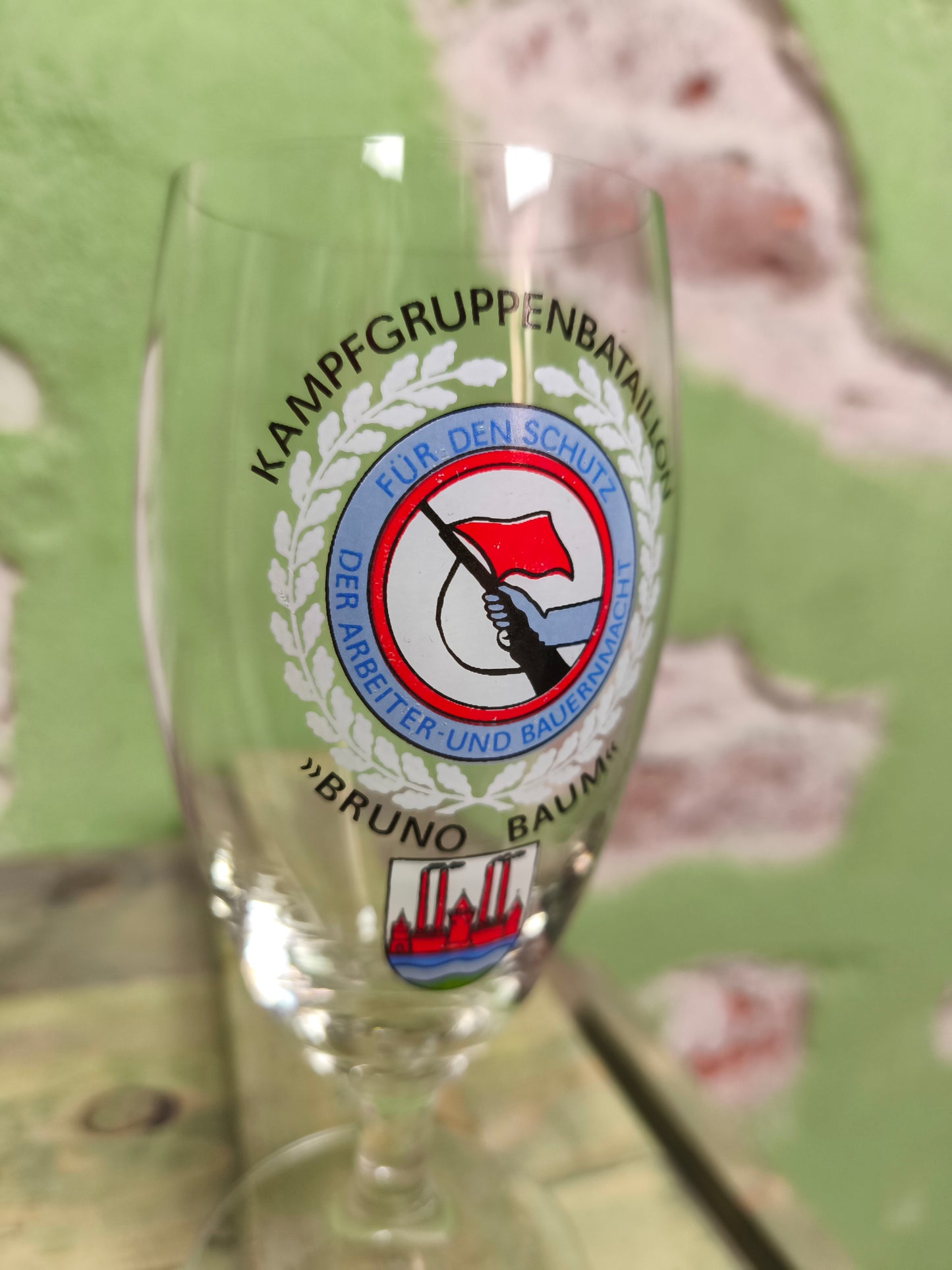 DDR Kampfgruppenbattalion "Bruno" Glass