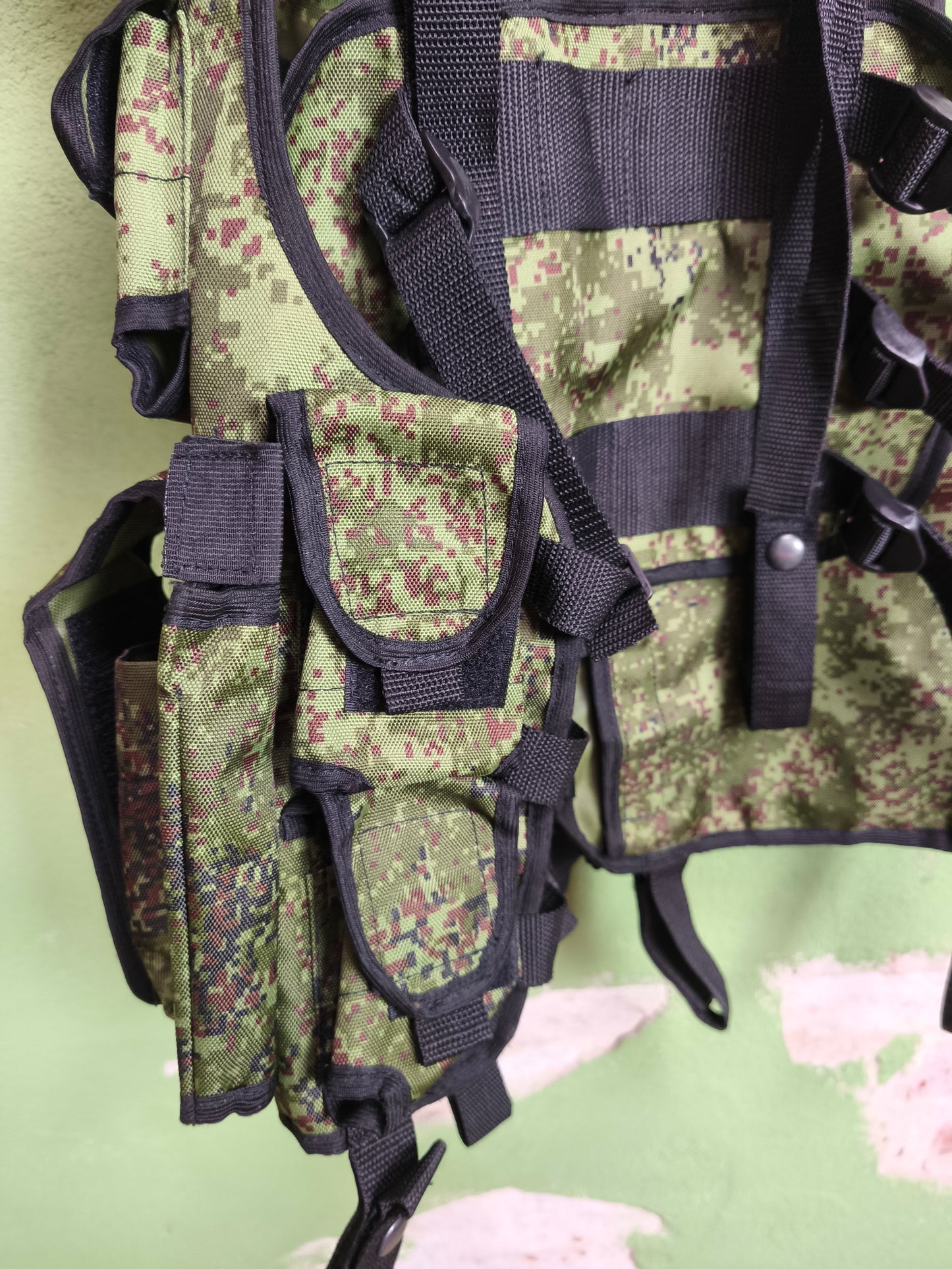 Unissued Russian "Tarzan" M22 Assault Ves Emr