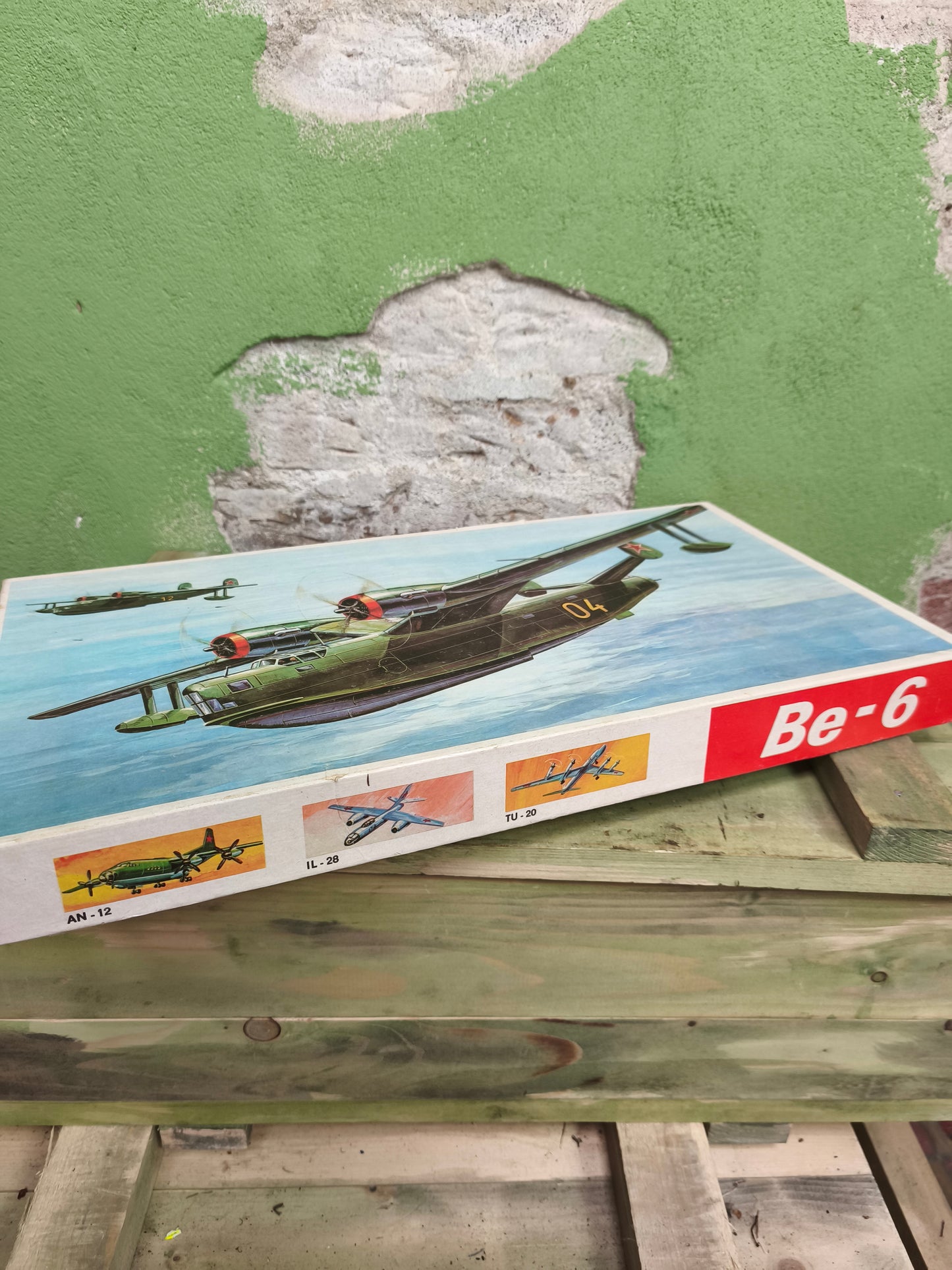 DDR Model kit Beriev Be-6 Soviet Water Plane