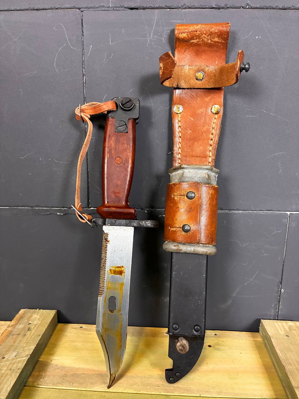 Issued Romanian AIMS-74 / 6X4 Bayonet with Leather Belt Frog