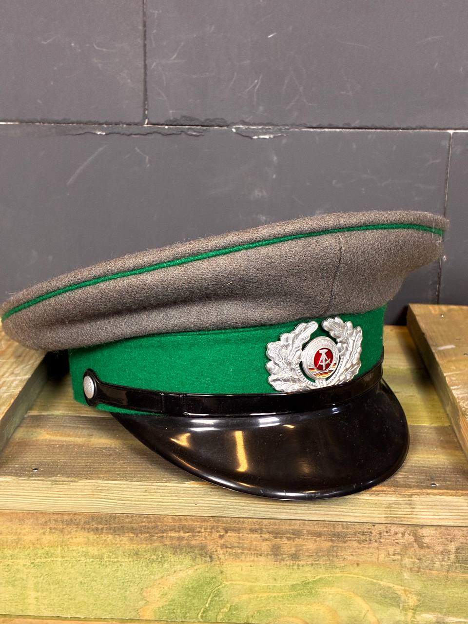 DDR Grenztruppen Officer Peaked Cap [58]