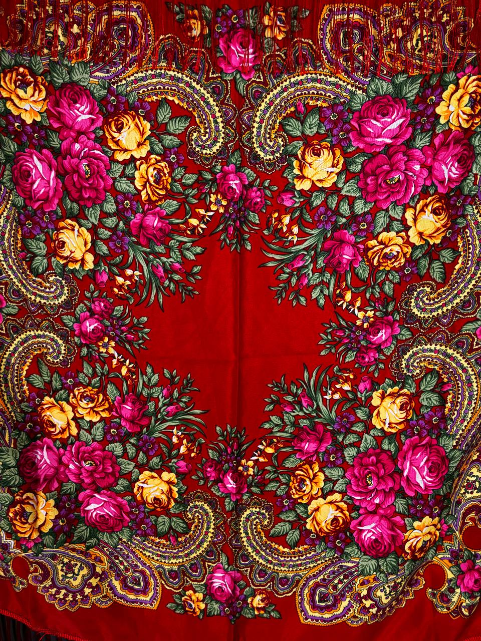 Traditional Russian Floral Shawl
Pavlovo Posad / Русский цветочный платок [100x100cm]