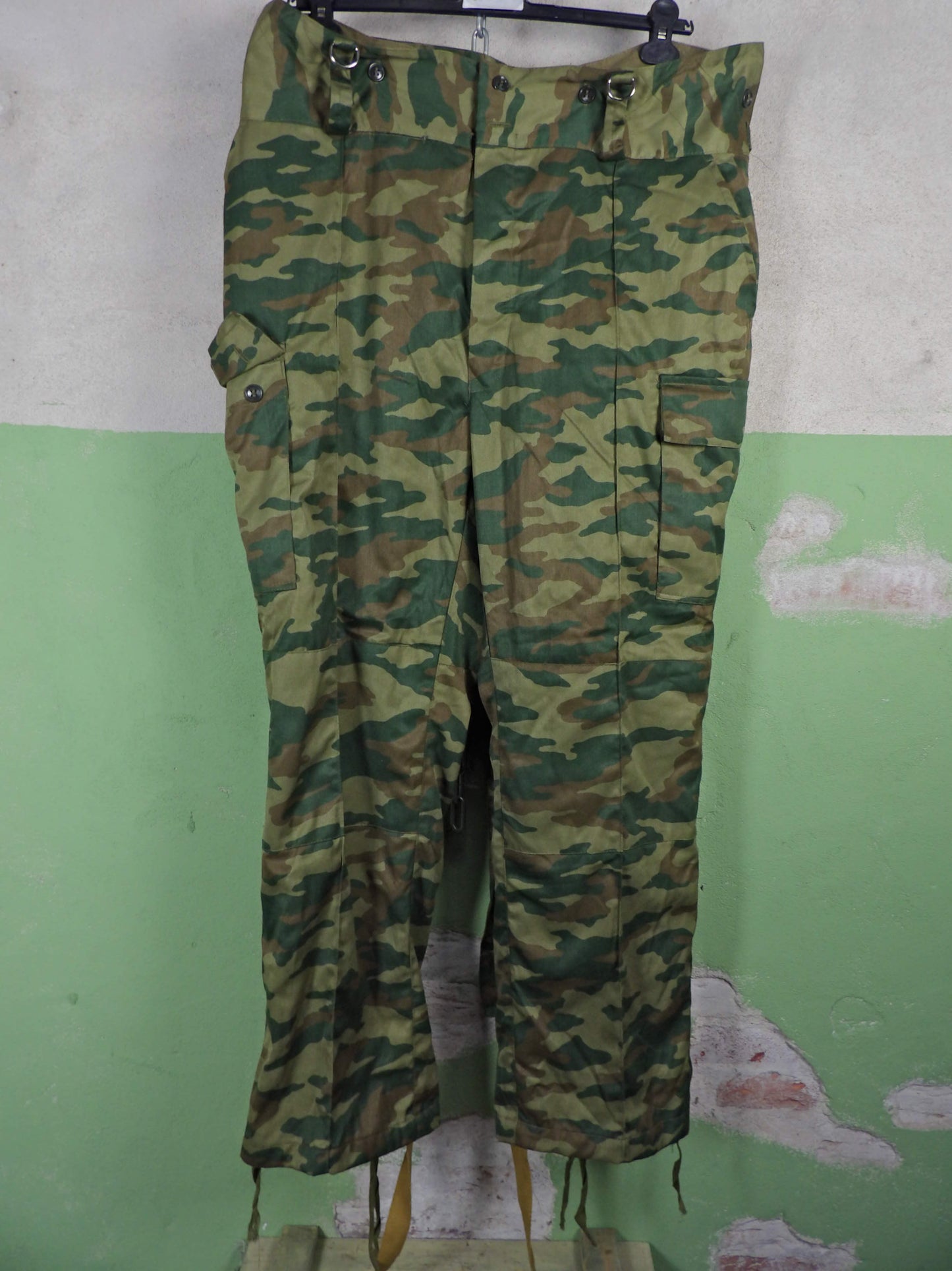 Issued Russian VSR-98 FLORA Winter pants + Suspenders 54/4