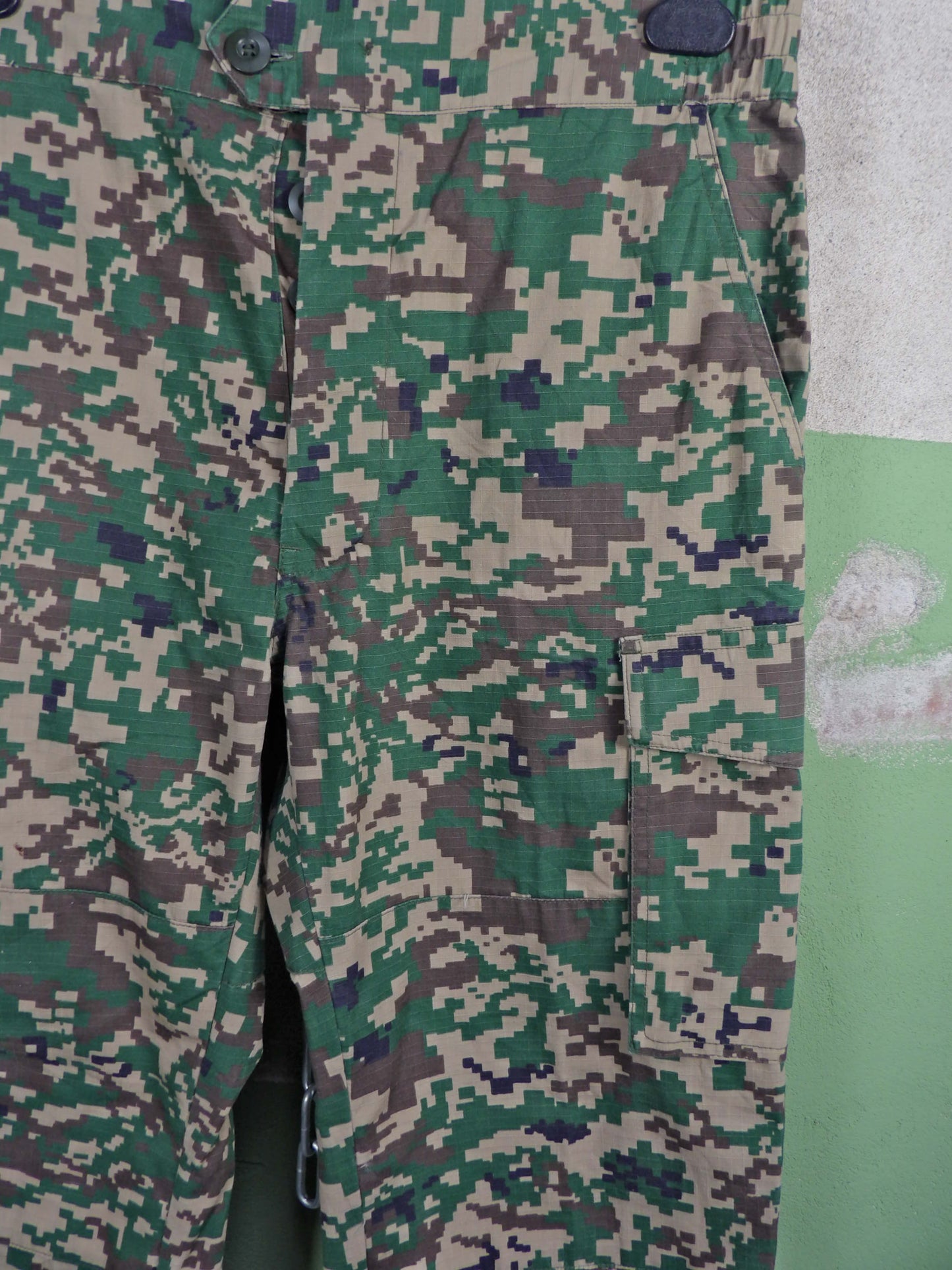 Issued 2015 Malaysian Tentera Darat Digital Camo 46-48 (M)