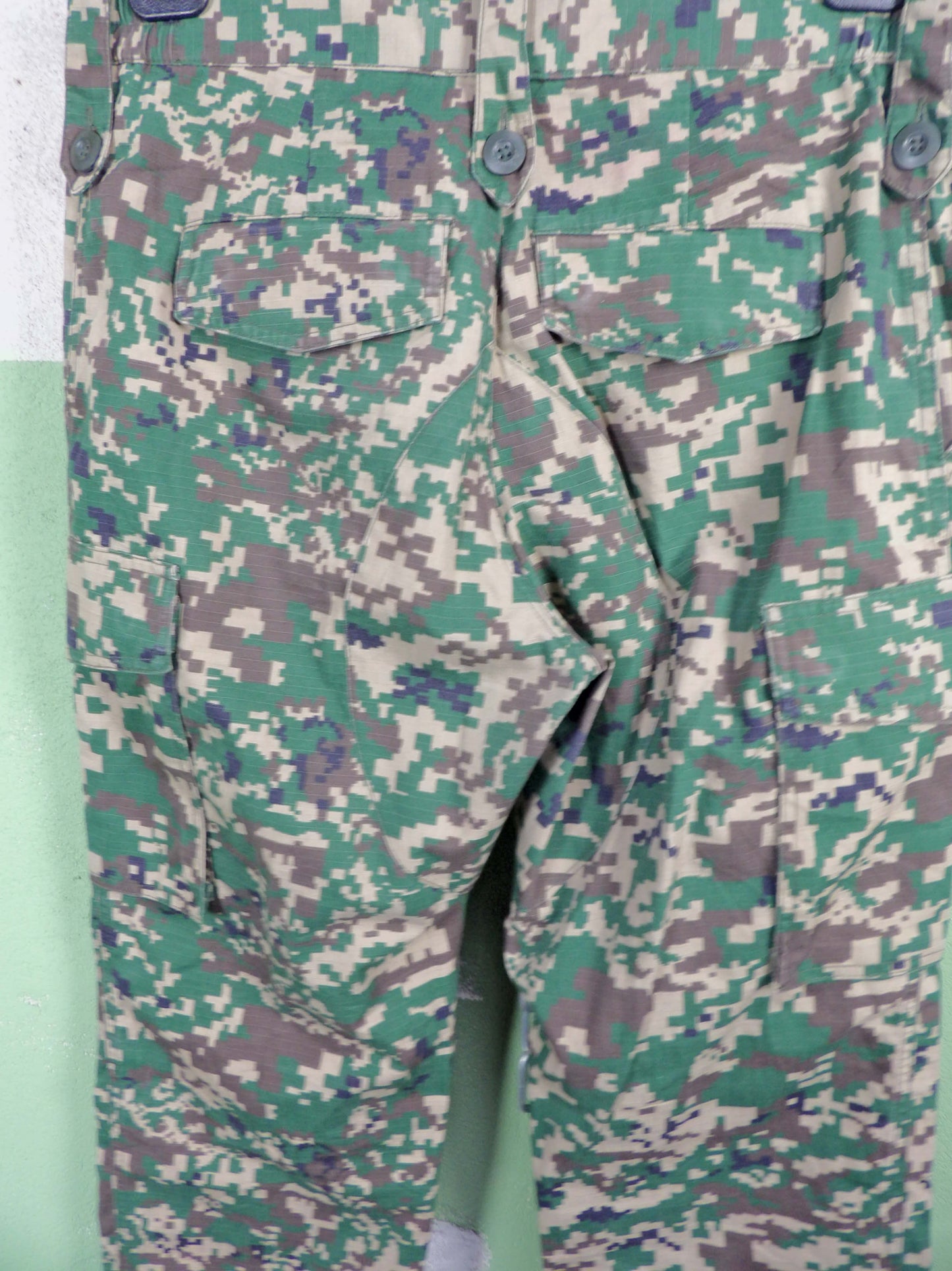 Issued 2015 Malaysian Tentera Darat Digital Camo 46-48 (M)