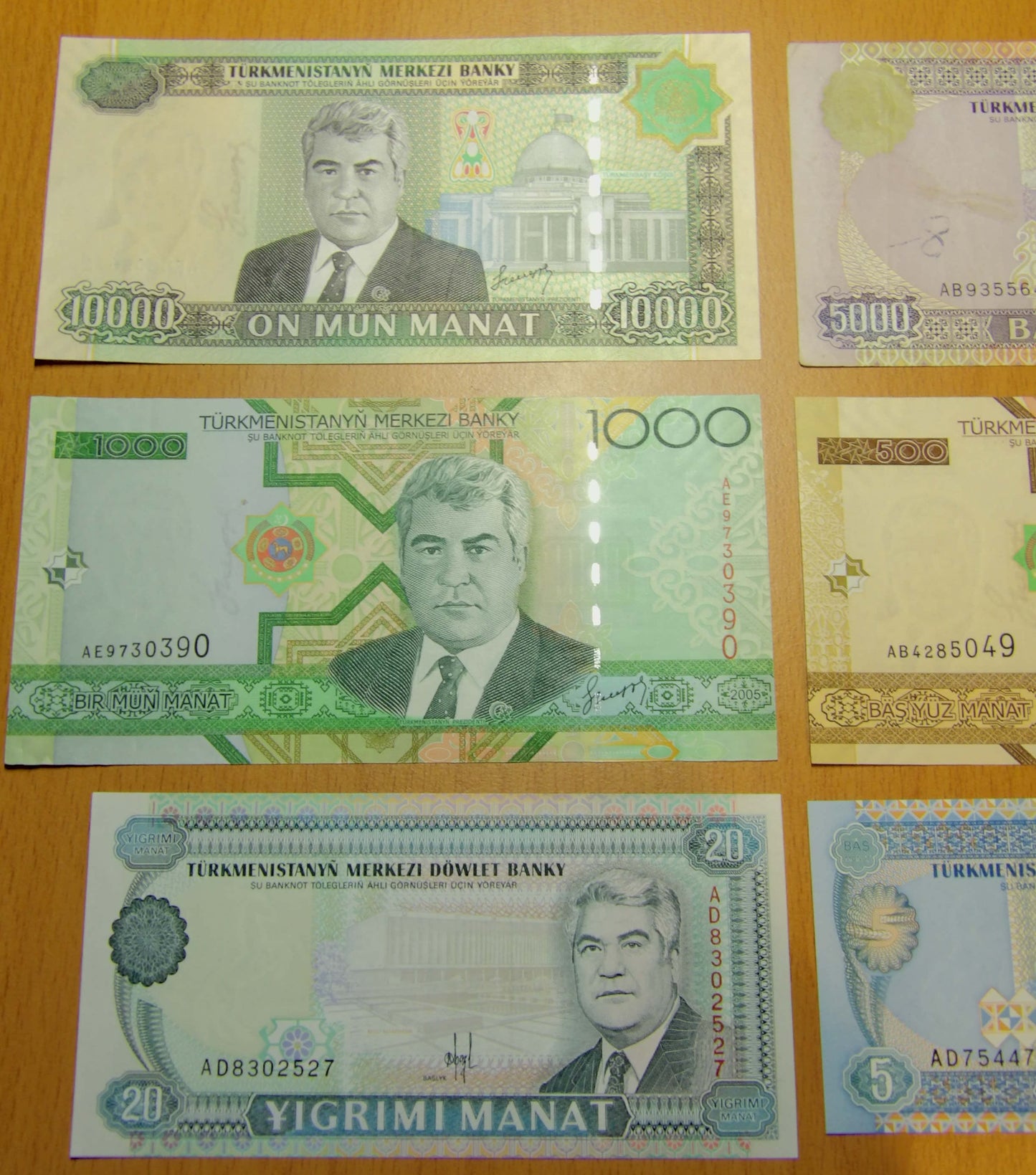Türkmenistan Manat ($) Banknotes Hyperinflation (1995-2005)