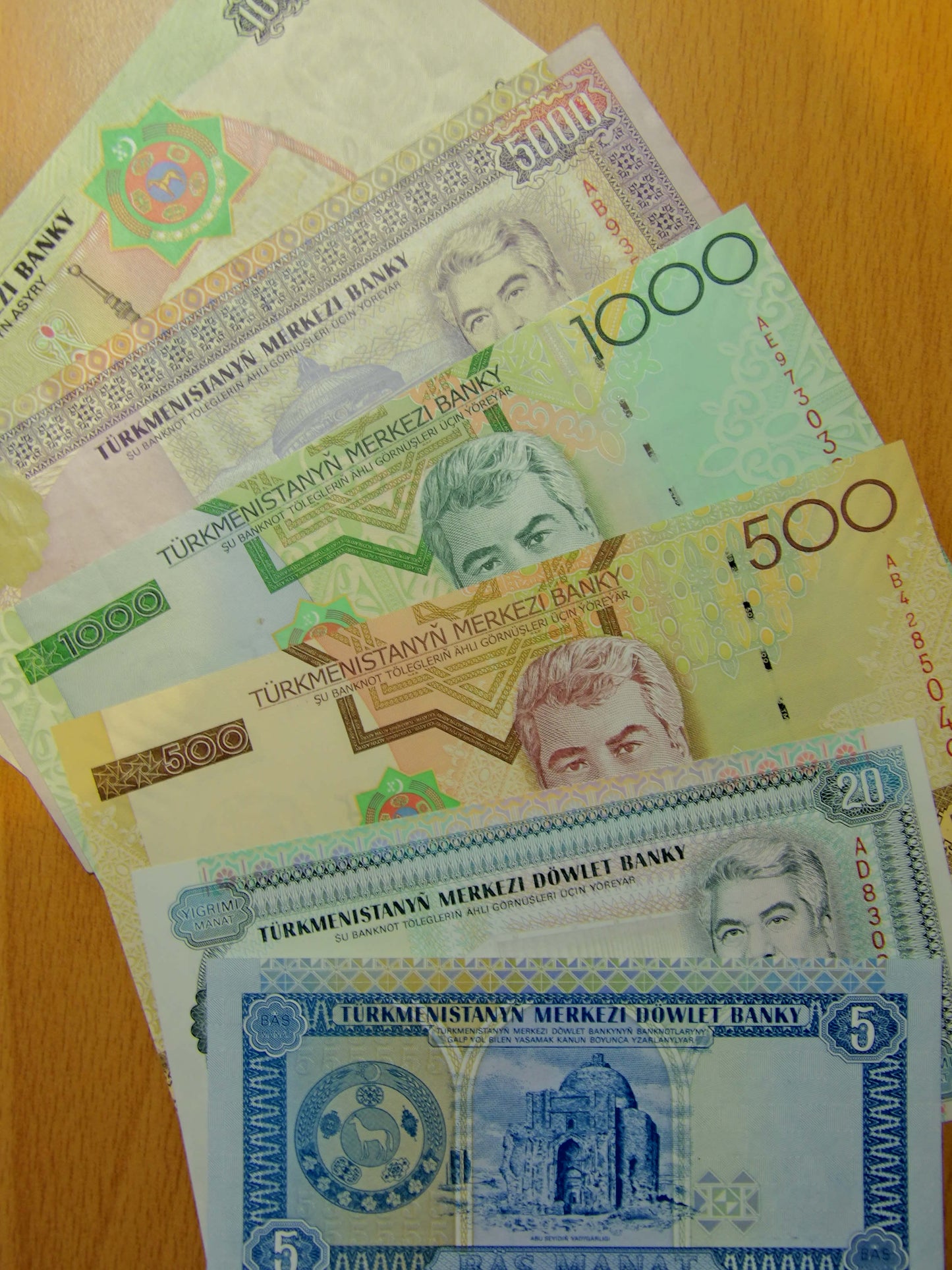 Türkmenistan Manat ($) Banknotes Hyperinflation (1995-2005)