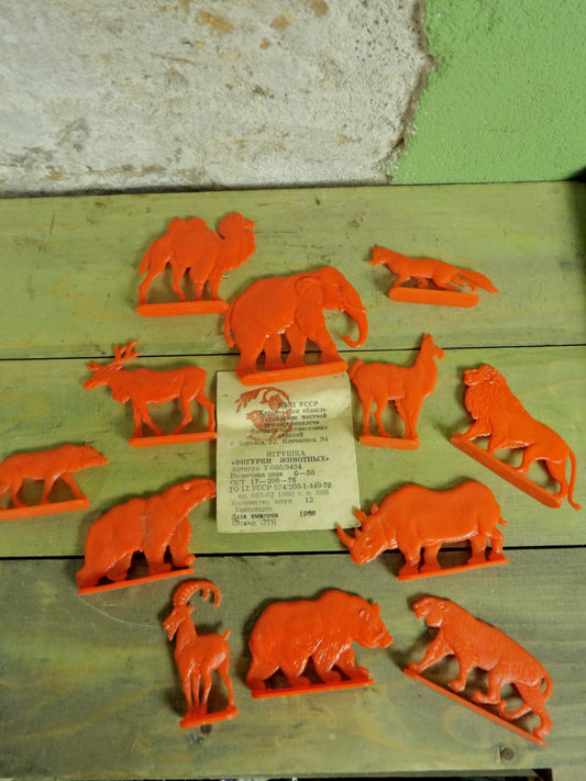 Soviet Plastic Toy Sets / Animals / Cartoon