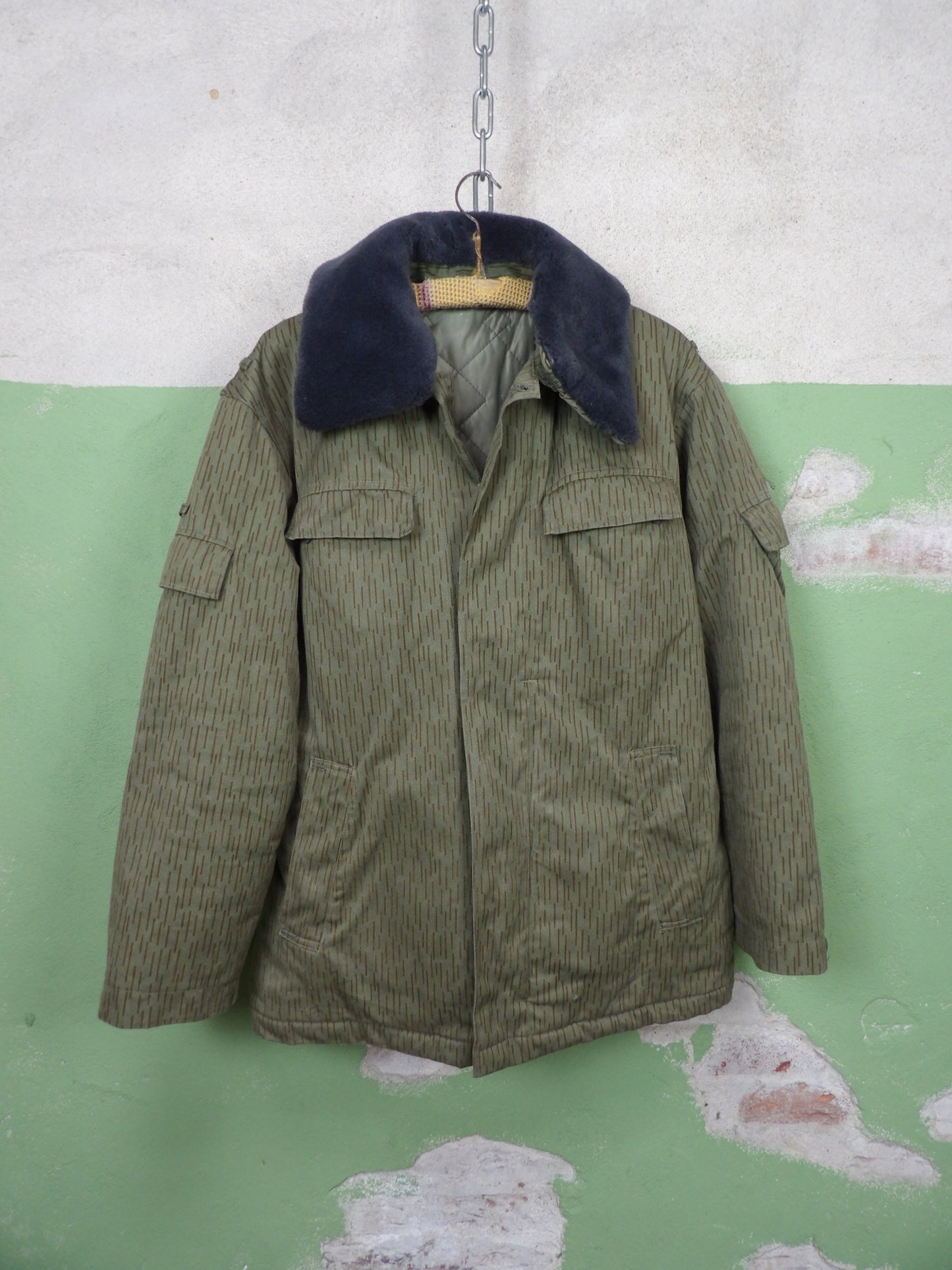 DDR Strichtarn Winter jacket SK 44 (missing button) S
