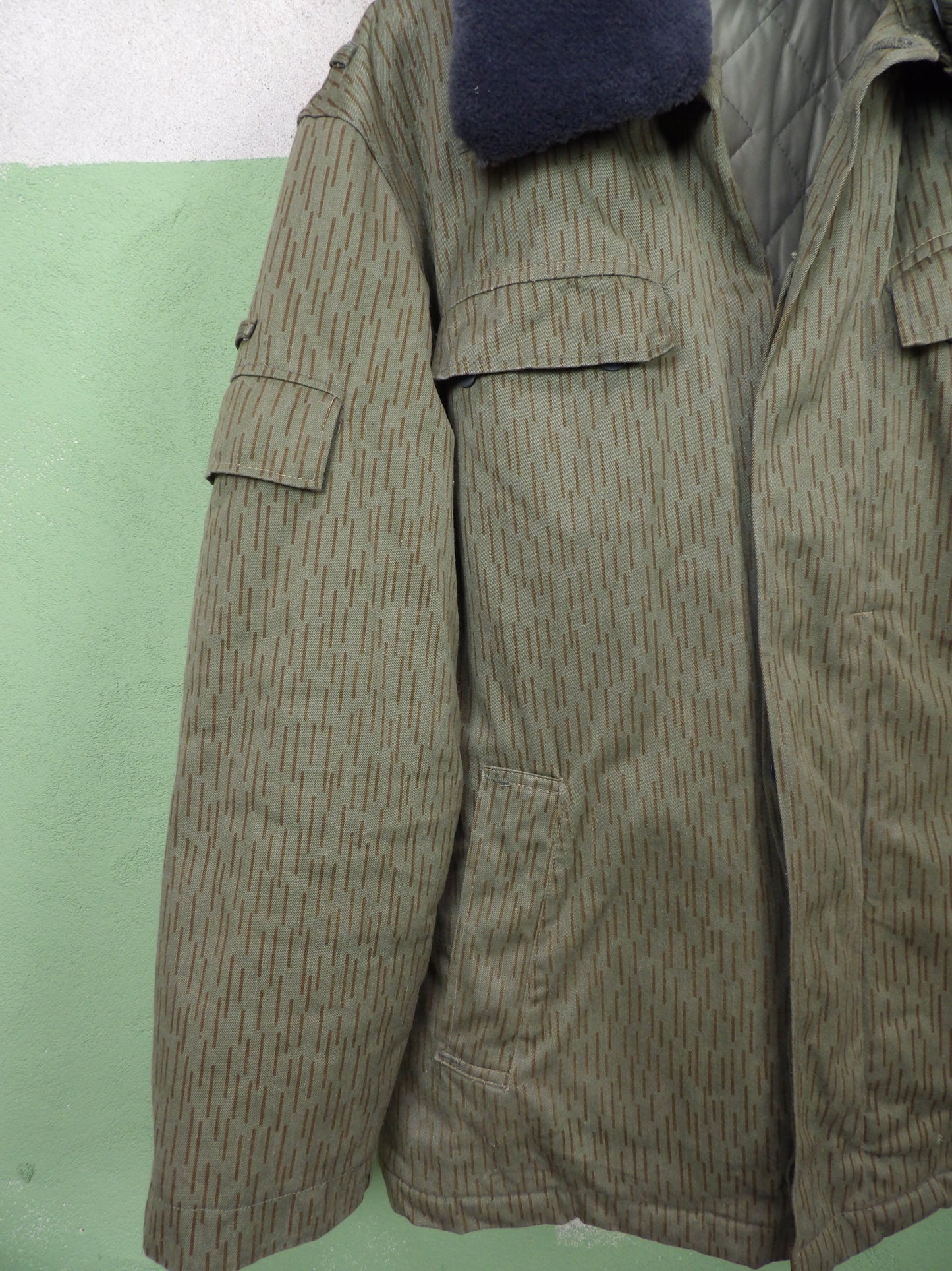 DDR Strichtarn Winter jacket SK 44 (missing button) S