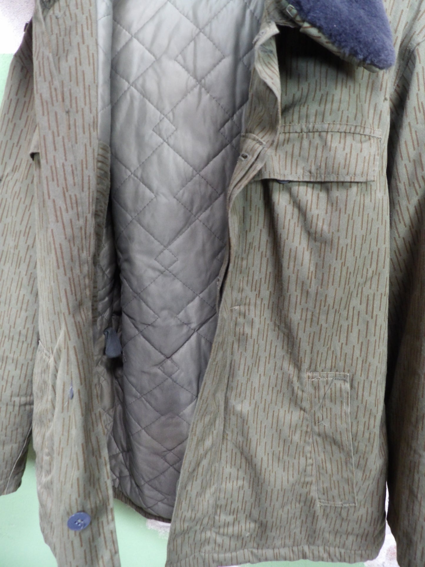 DDR Strichtarn Winter jacket SK 44 (missing button) S