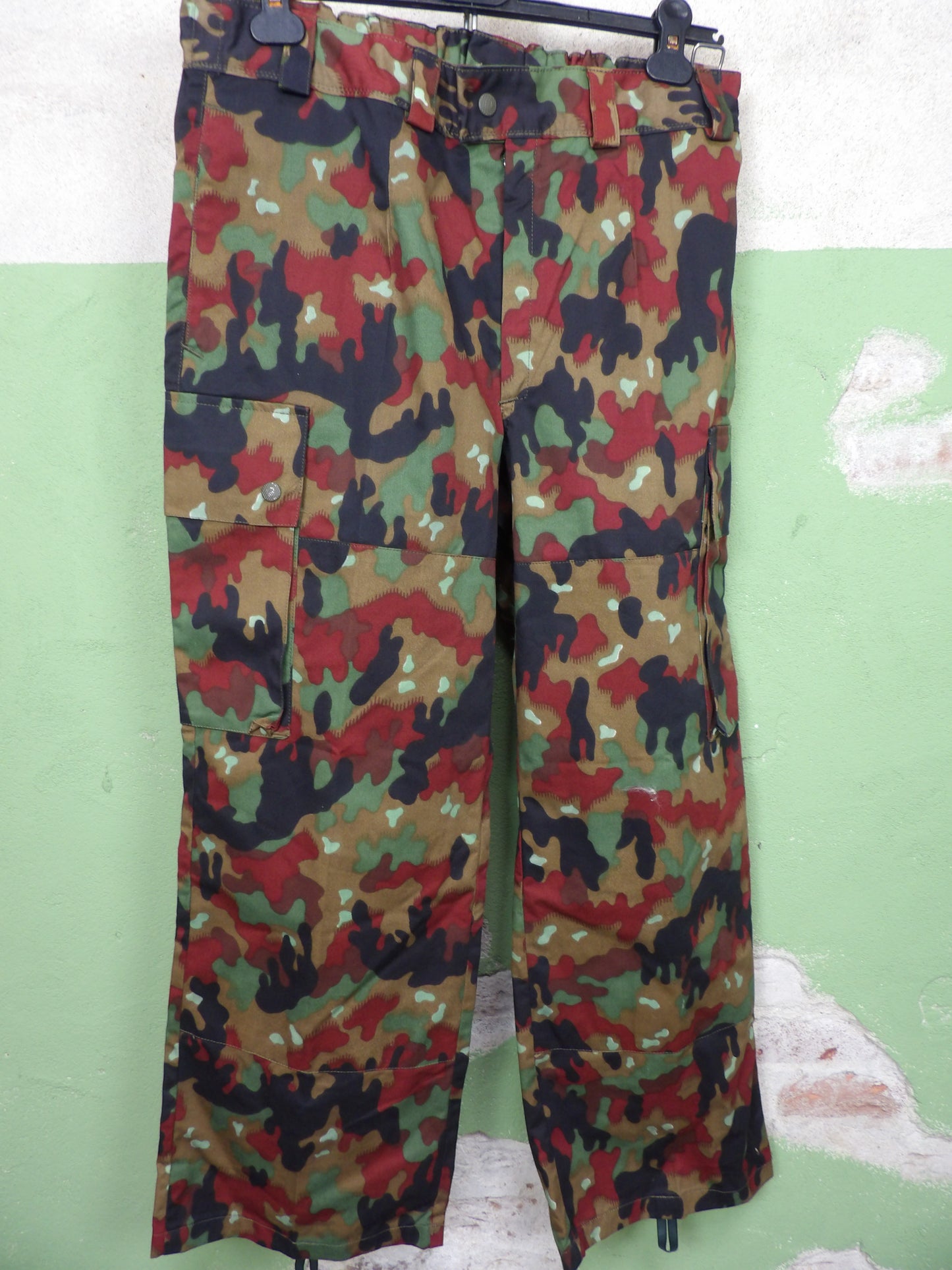 Unissued Swiss Taz 57 M83 "Alpenflage" pants