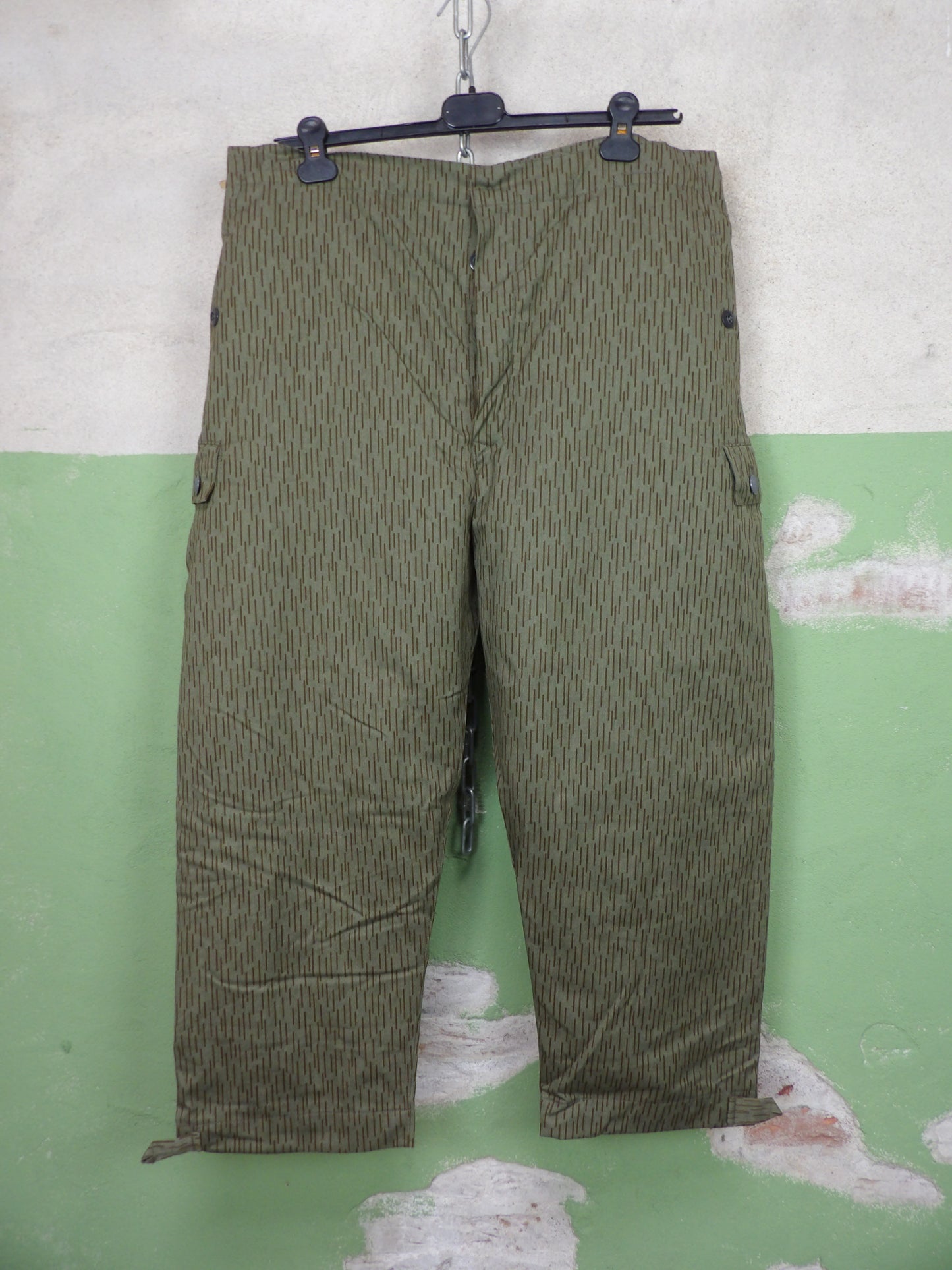 Unissued DDR Strichtarn Winterpants