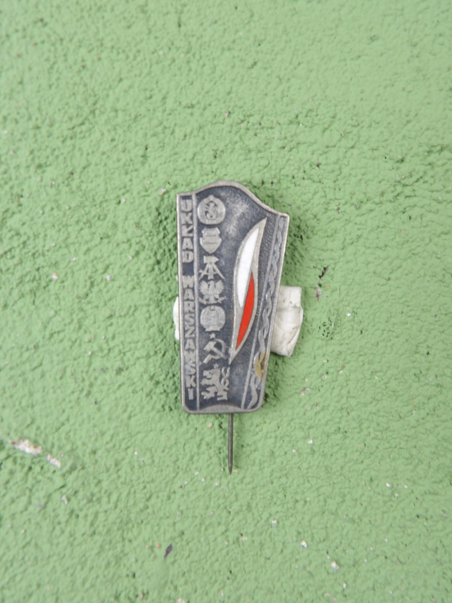 Polish PRL “Days of Education, Book and Press” Pin Communist Warsaw Pact Era Badge