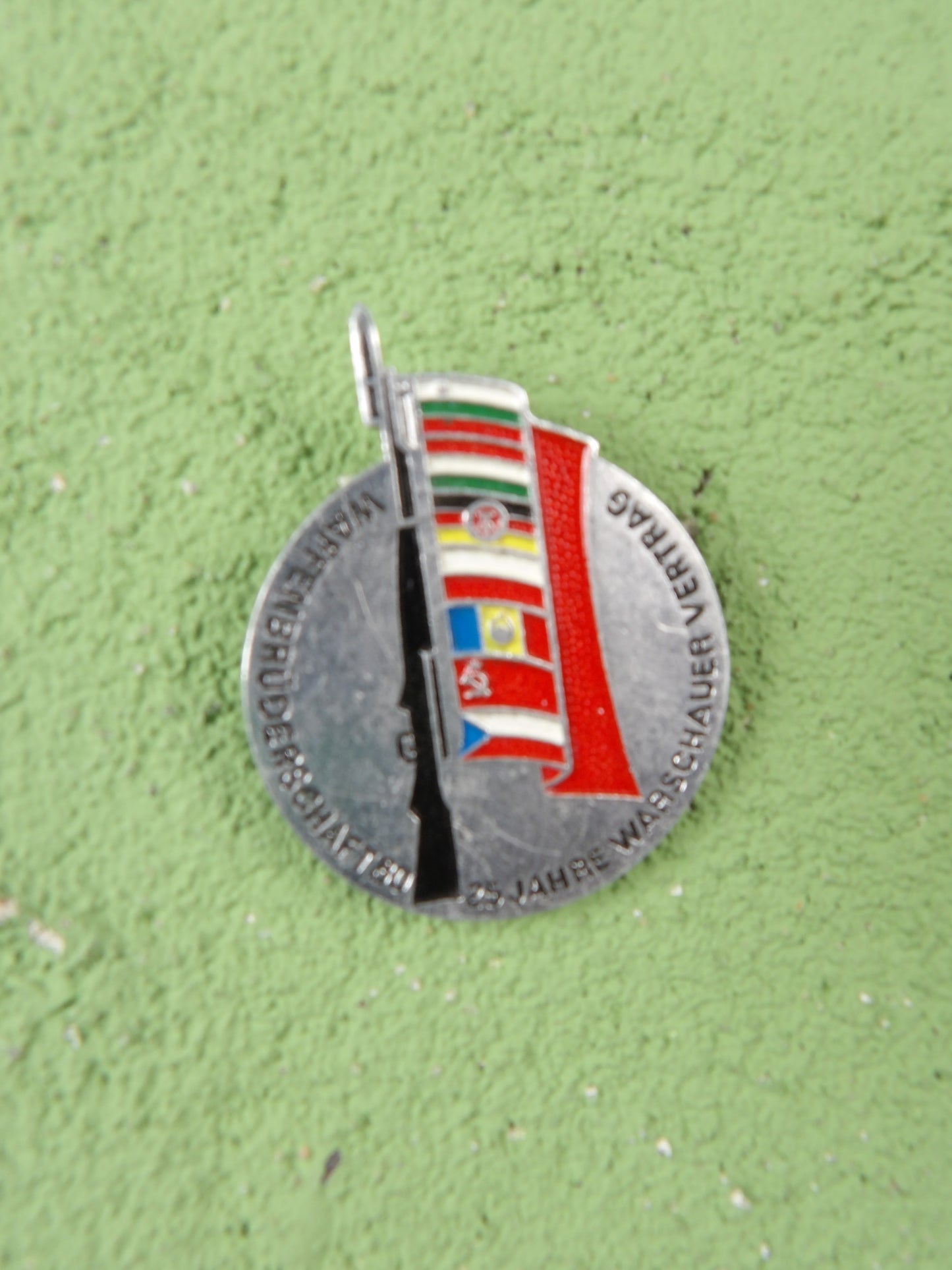DDR Warsaw Pact 25 Years Badge Waffenbrüderschaft 1980