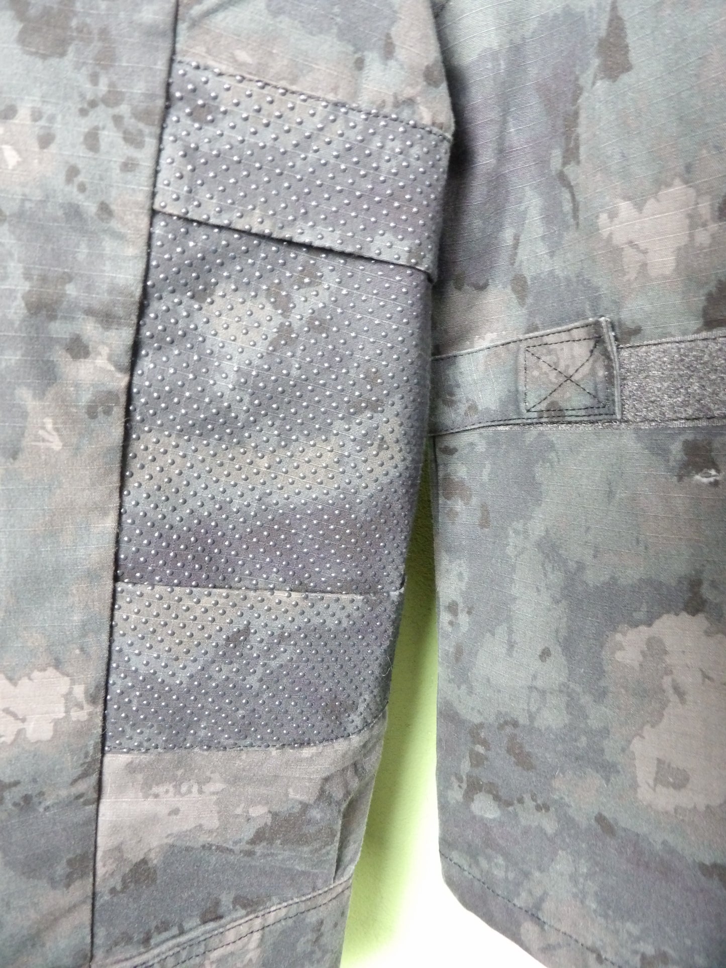Issued Grey Black "Wagner" Tactical Jacket Night ATACS Moss L