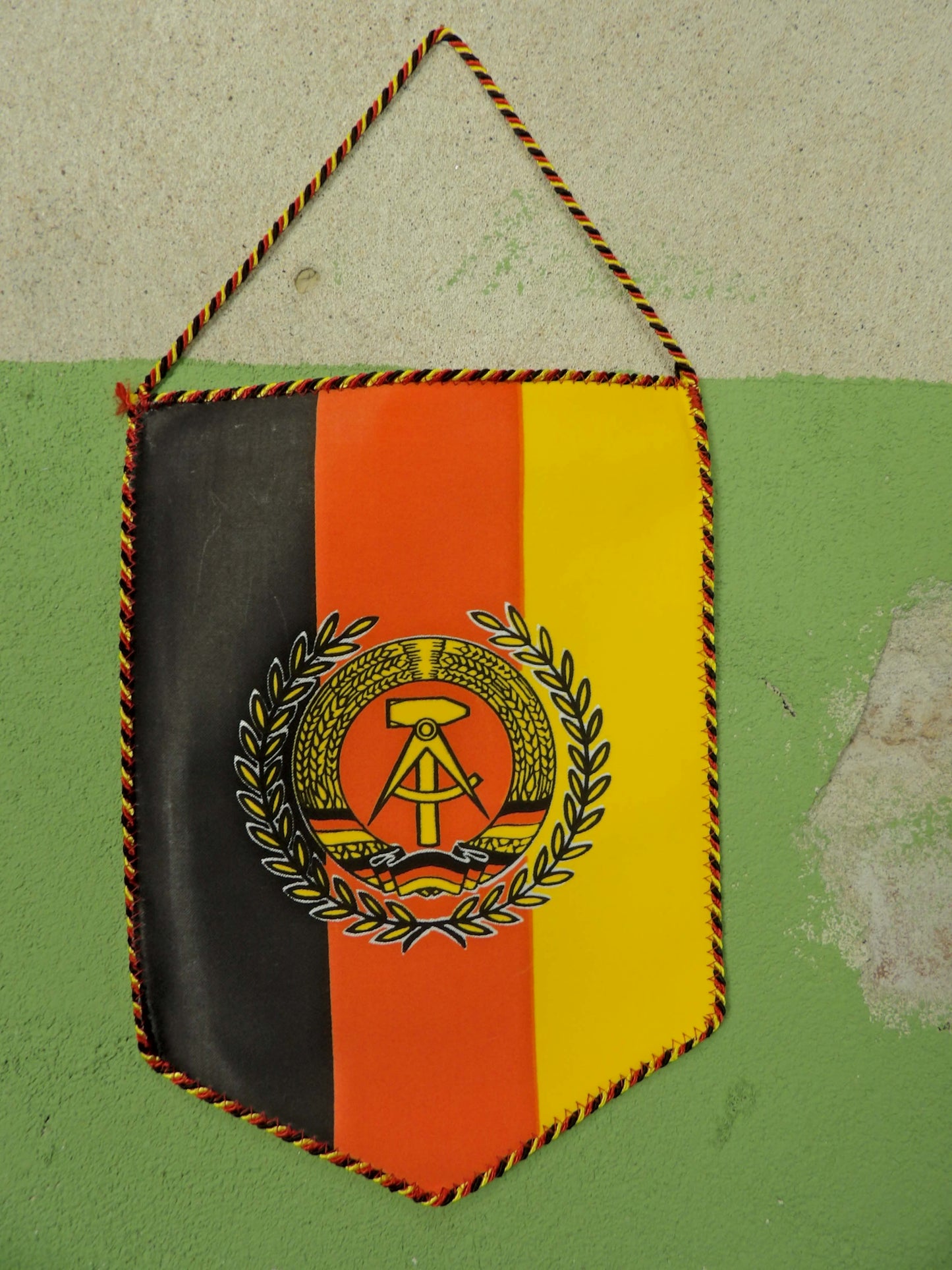 DDR Wimpel 'For Active Participation and achievements in Socialist Competition'