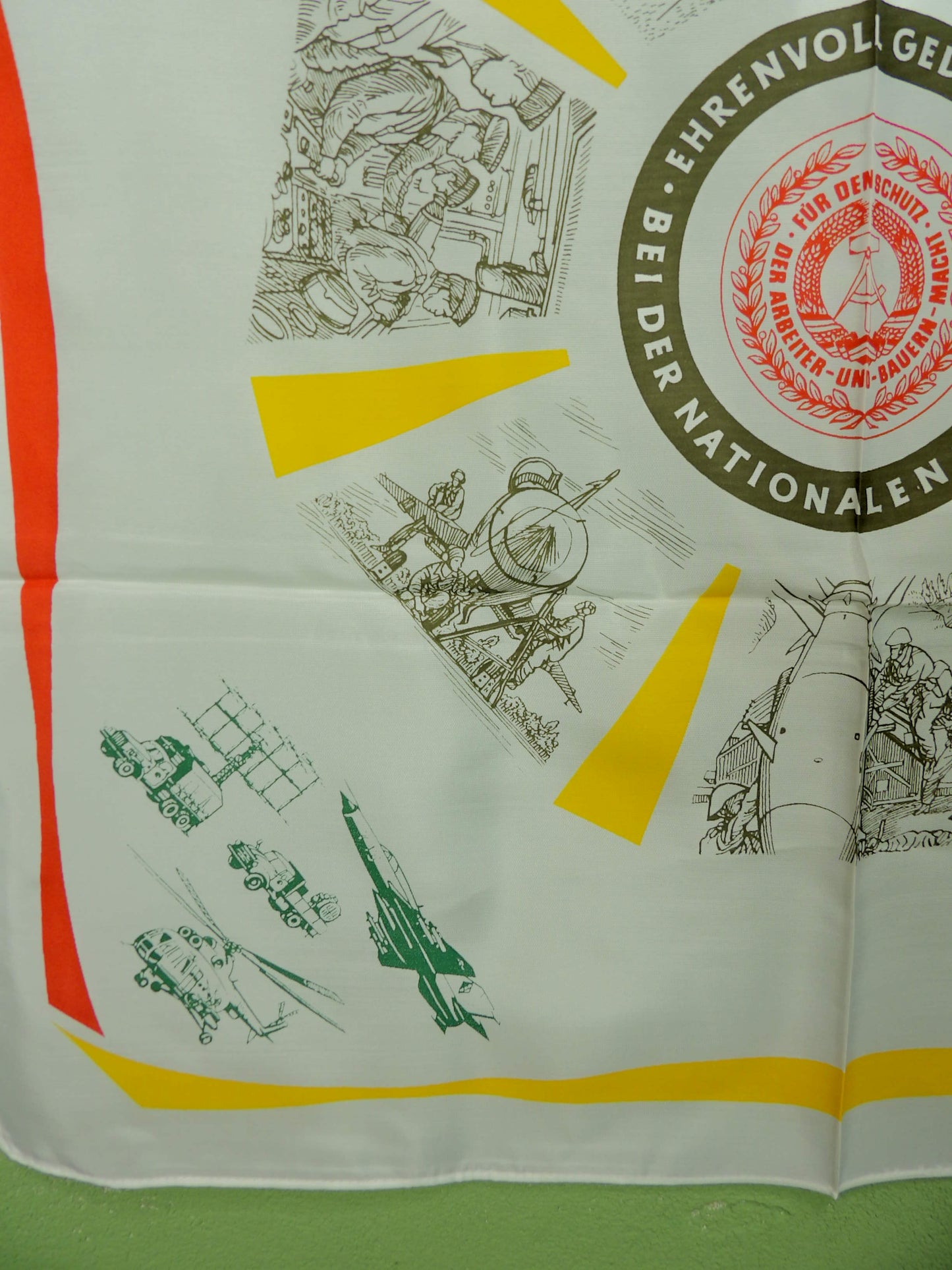 DDR East German NVA Reservist Dicharge Scarve / Reservistentuch