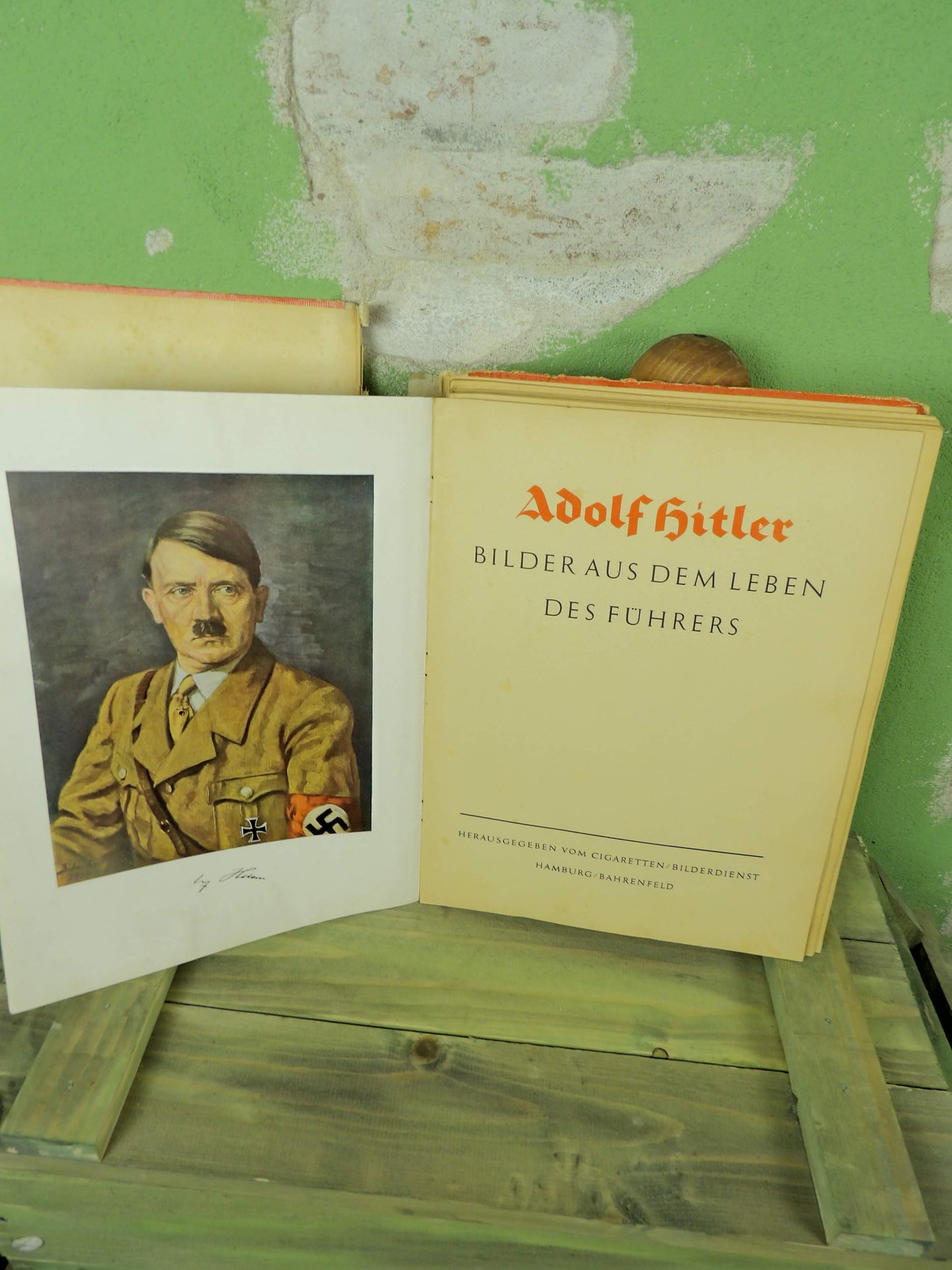 GRADE 2 1935 Book Adolf Hitler Bilder Aus Dem Leben Des Führers / Pictures from the life of the Führer.
