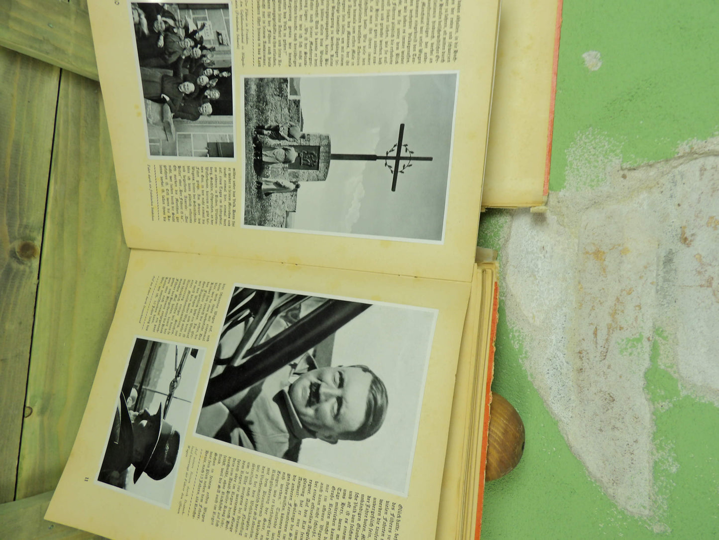 GRADE 2 1935 Book Adolf Hitler Bilder Aus Dem Leben Des Führers / Pictures from the life of the Führer.
