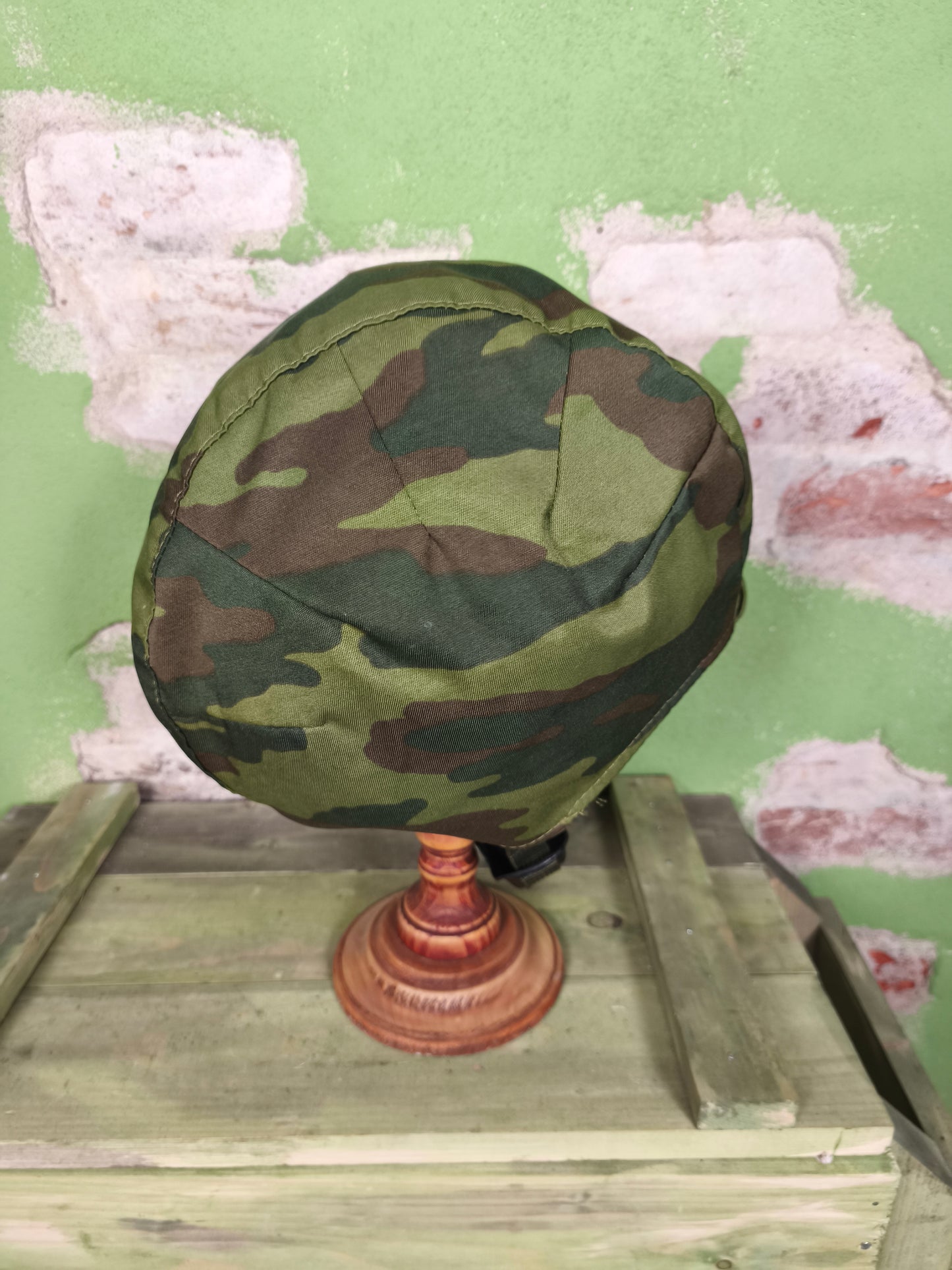 [REPRO] Sfera ''Sphere'' Helmet STsh-81 with VSR-98 Cover.