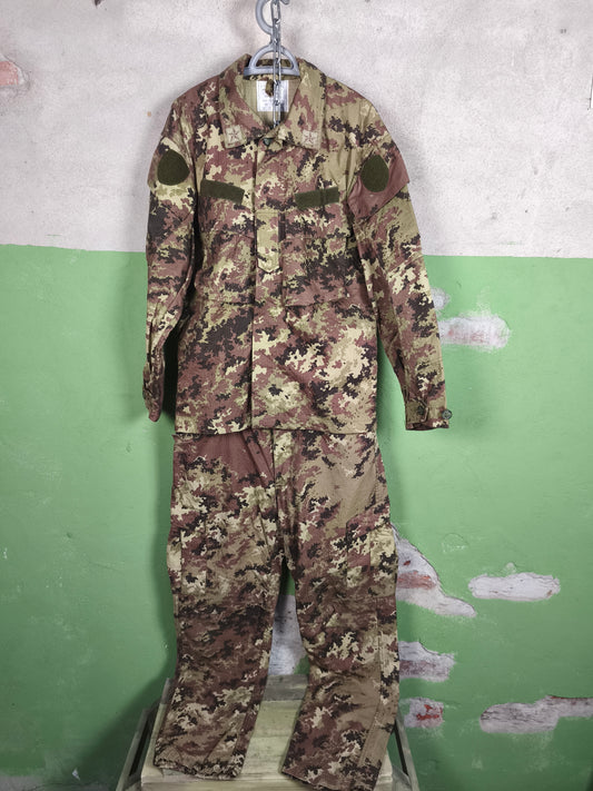 Issued 2010 Italian Army Vegatato Uniform [M]