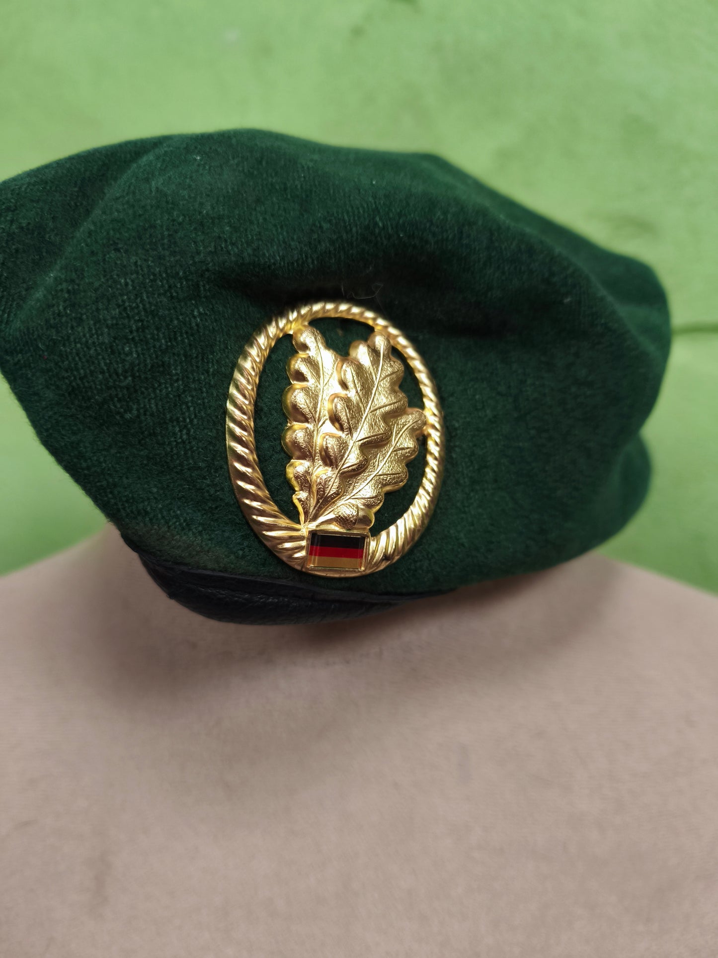 German Bundeswehr Berets (Sanitäter, Panzergrenadier, Jägertruppe)