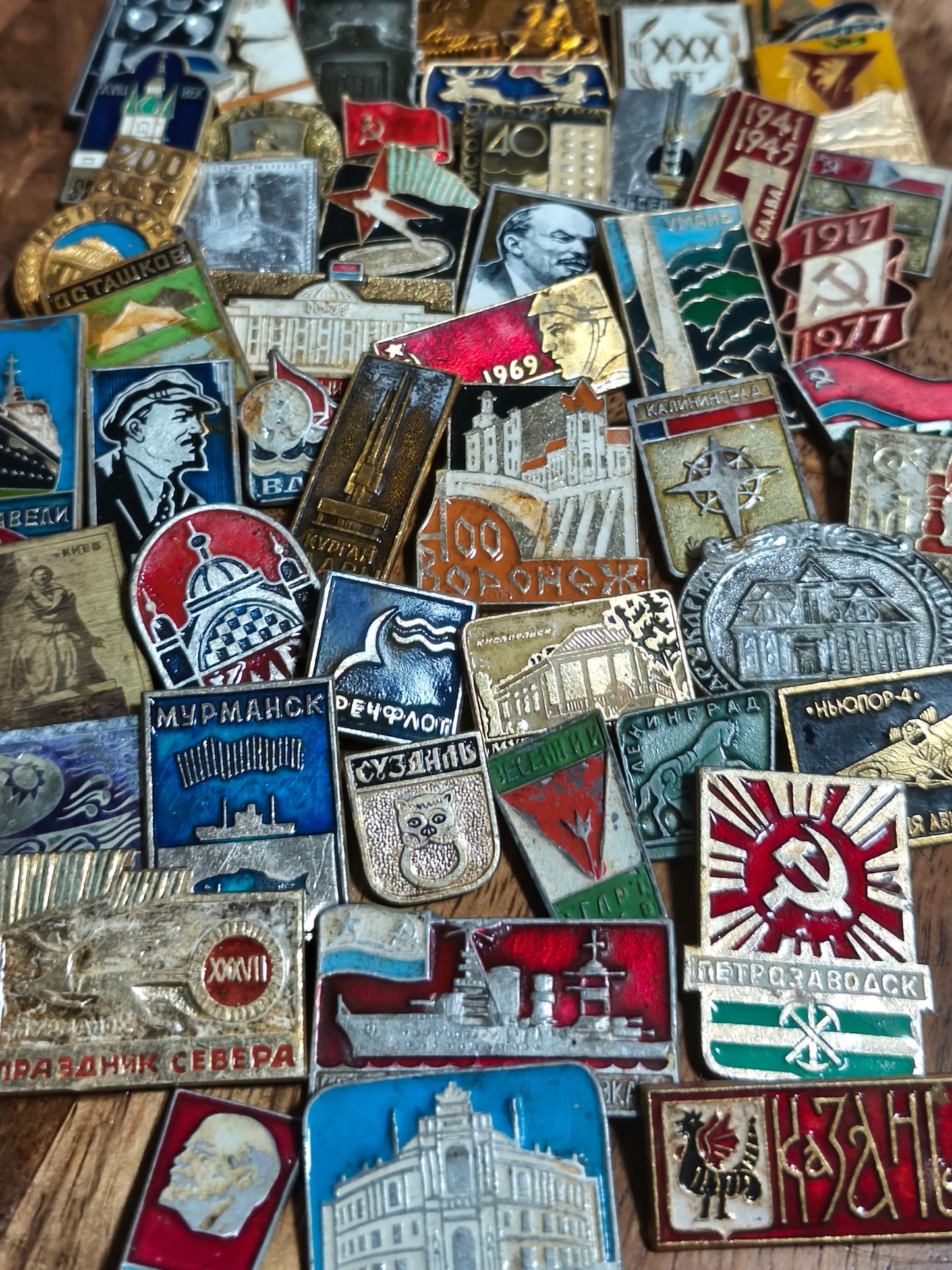 Set of 5 or 20 Random Soviet Pins