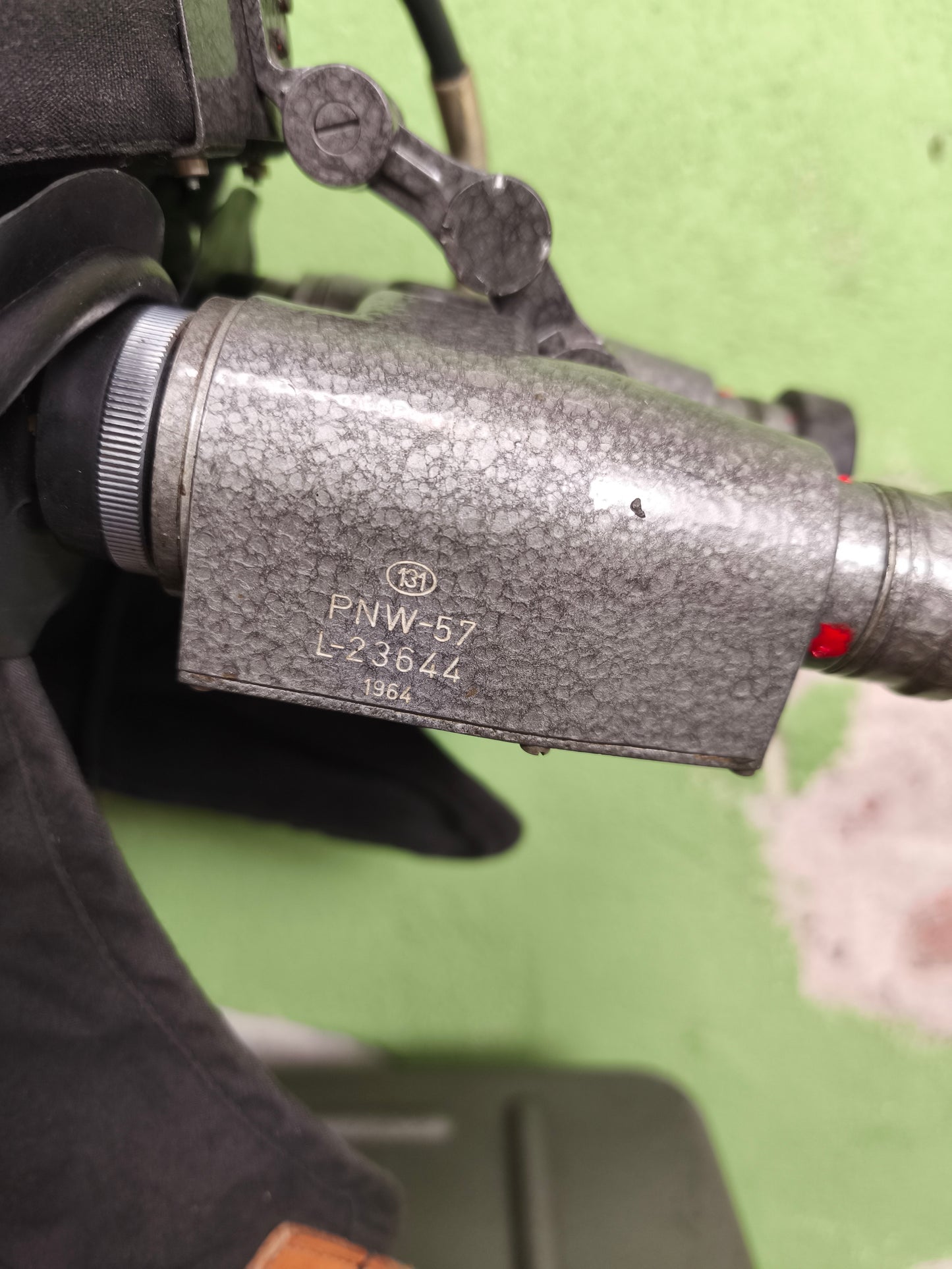 [WORKING] PNV-57 "A" Night Vision Device