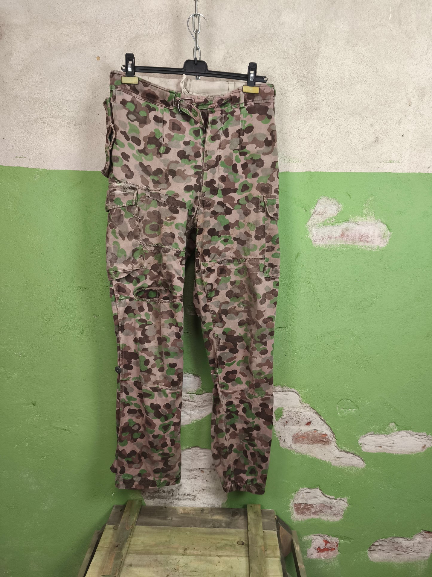Issued Austrian Army Pea Dot / Erbsentarn Field Pants [S-Long]