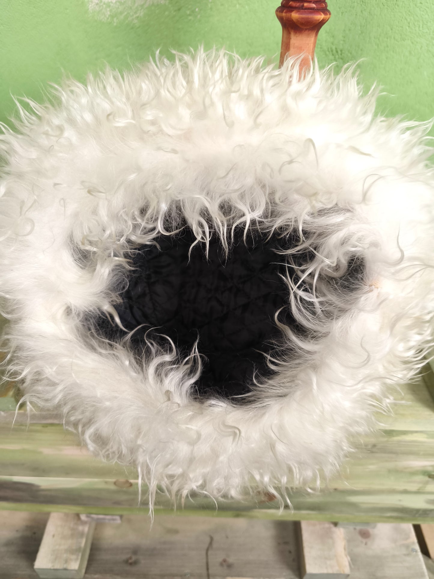 Dagestan Papakha Sheepskin Fur Hat- White