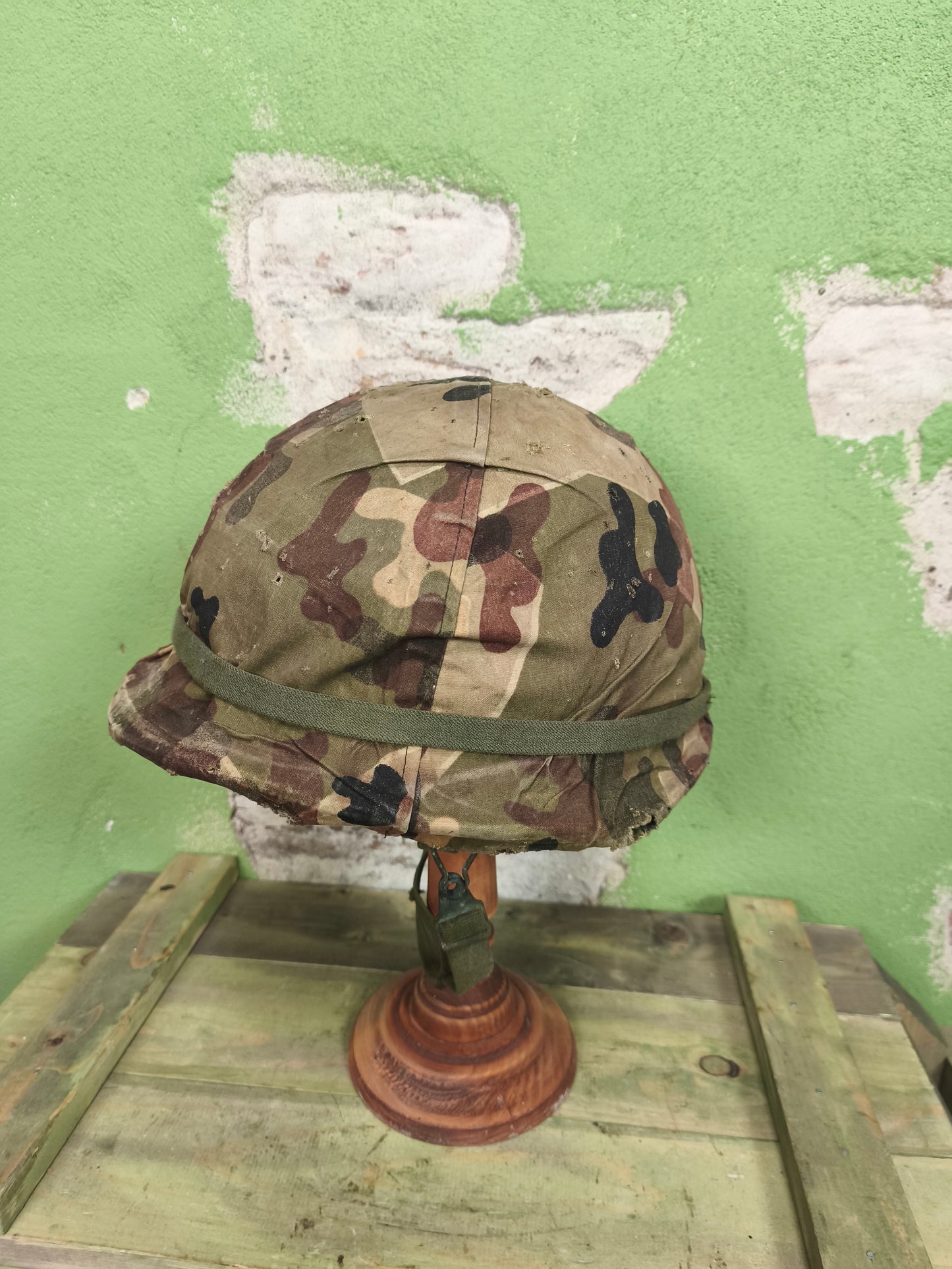 West German Bundeswehr M1 Metal Helmet + Reversible Amoeba Cover [56-58]