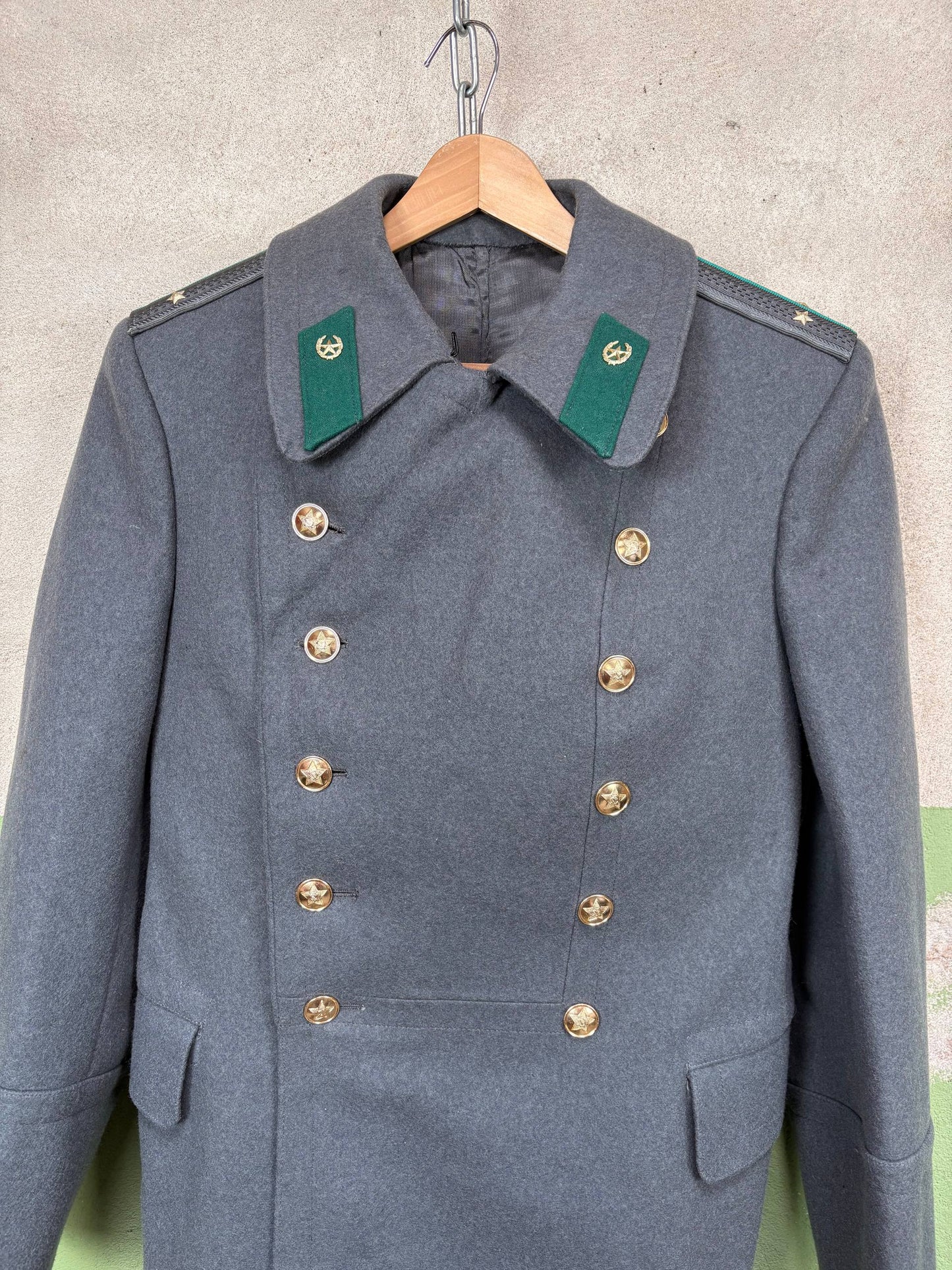 Unissued M69 Soviet Luitenant greatcoat Borderguard (KGB) 50-5