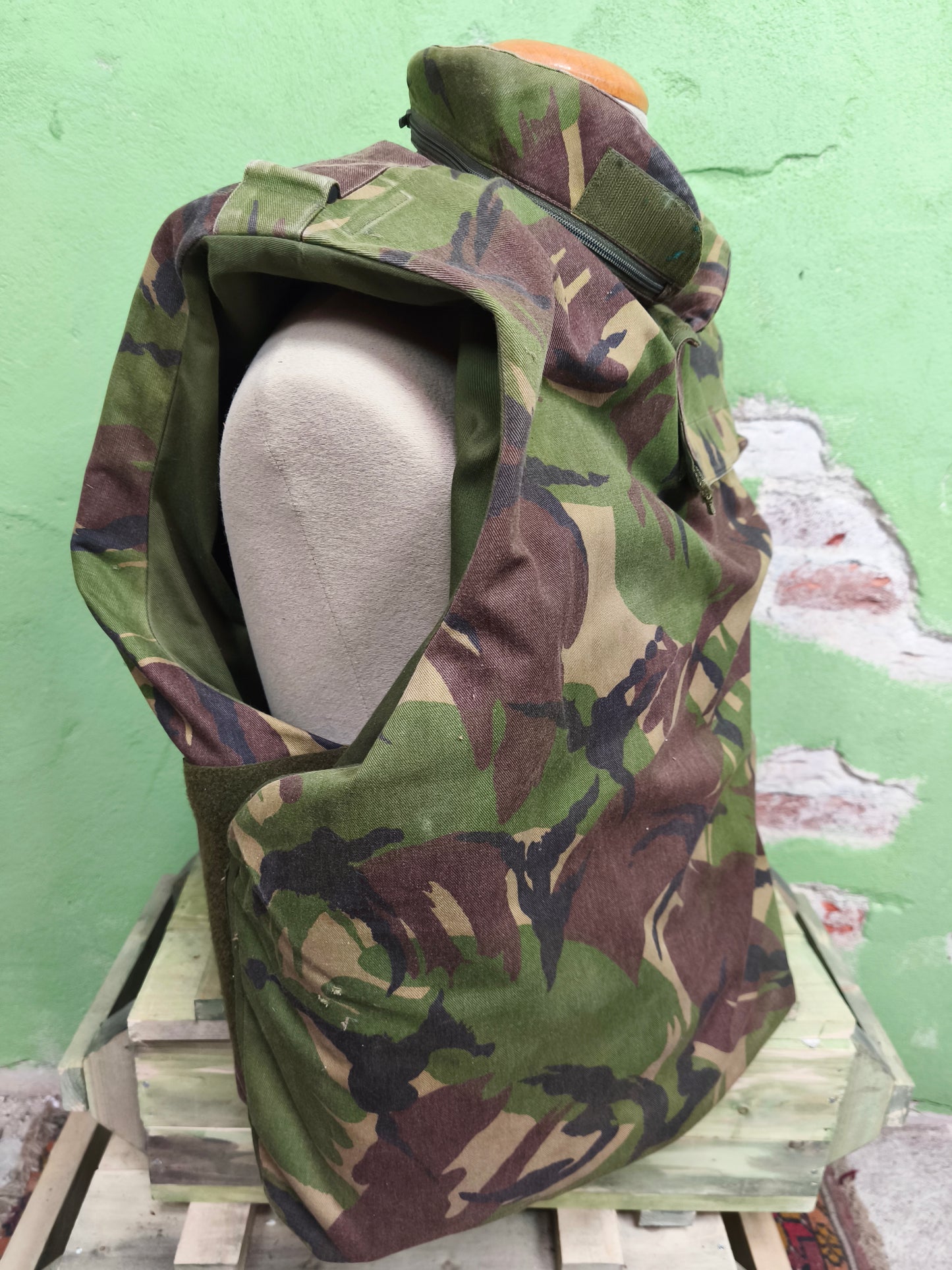 Issued Dutch DPM Flak Vest [XL]