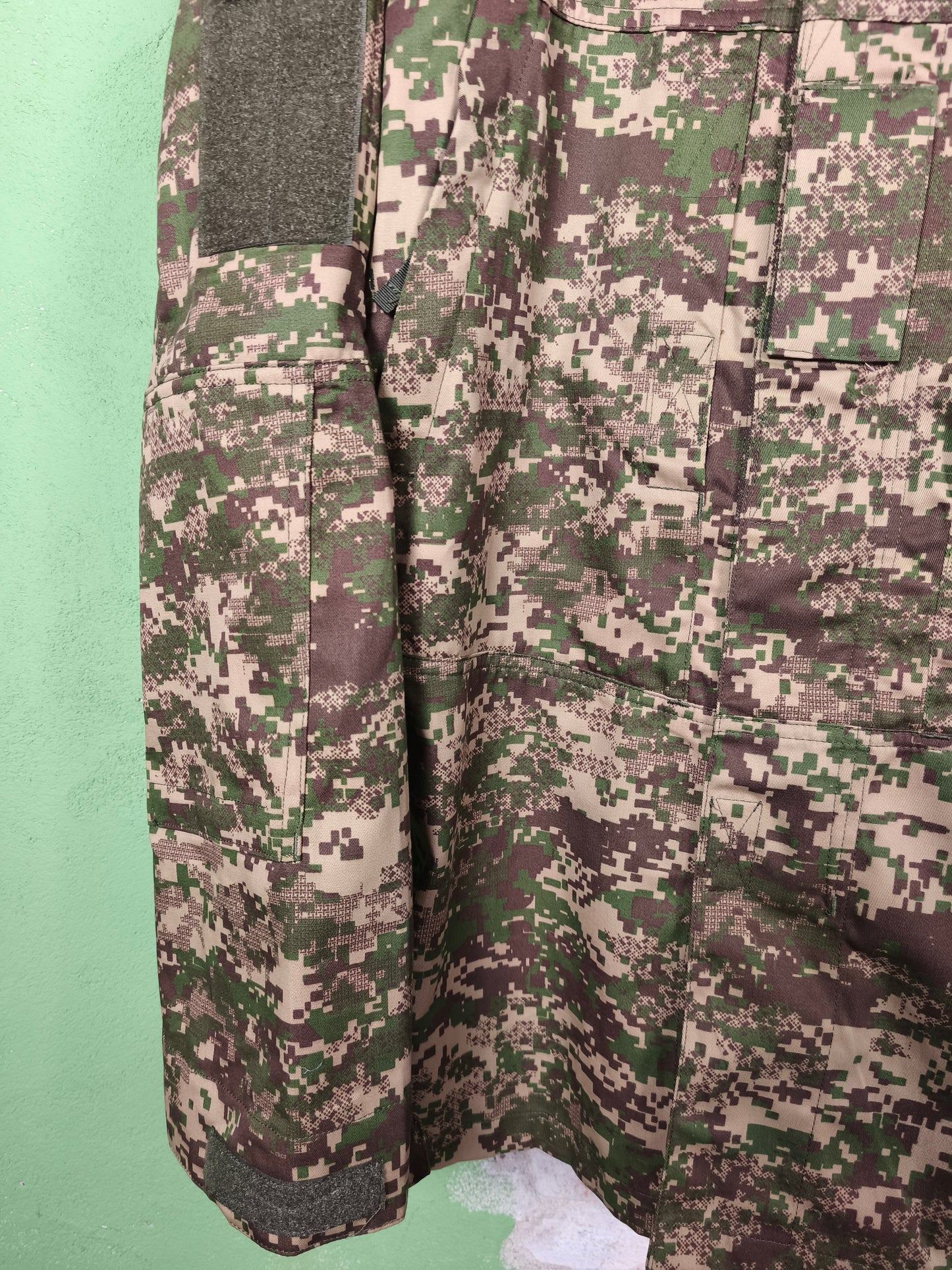Unissued 2024 Ukrainian Army  "Predator" Field Uniform [52/3]