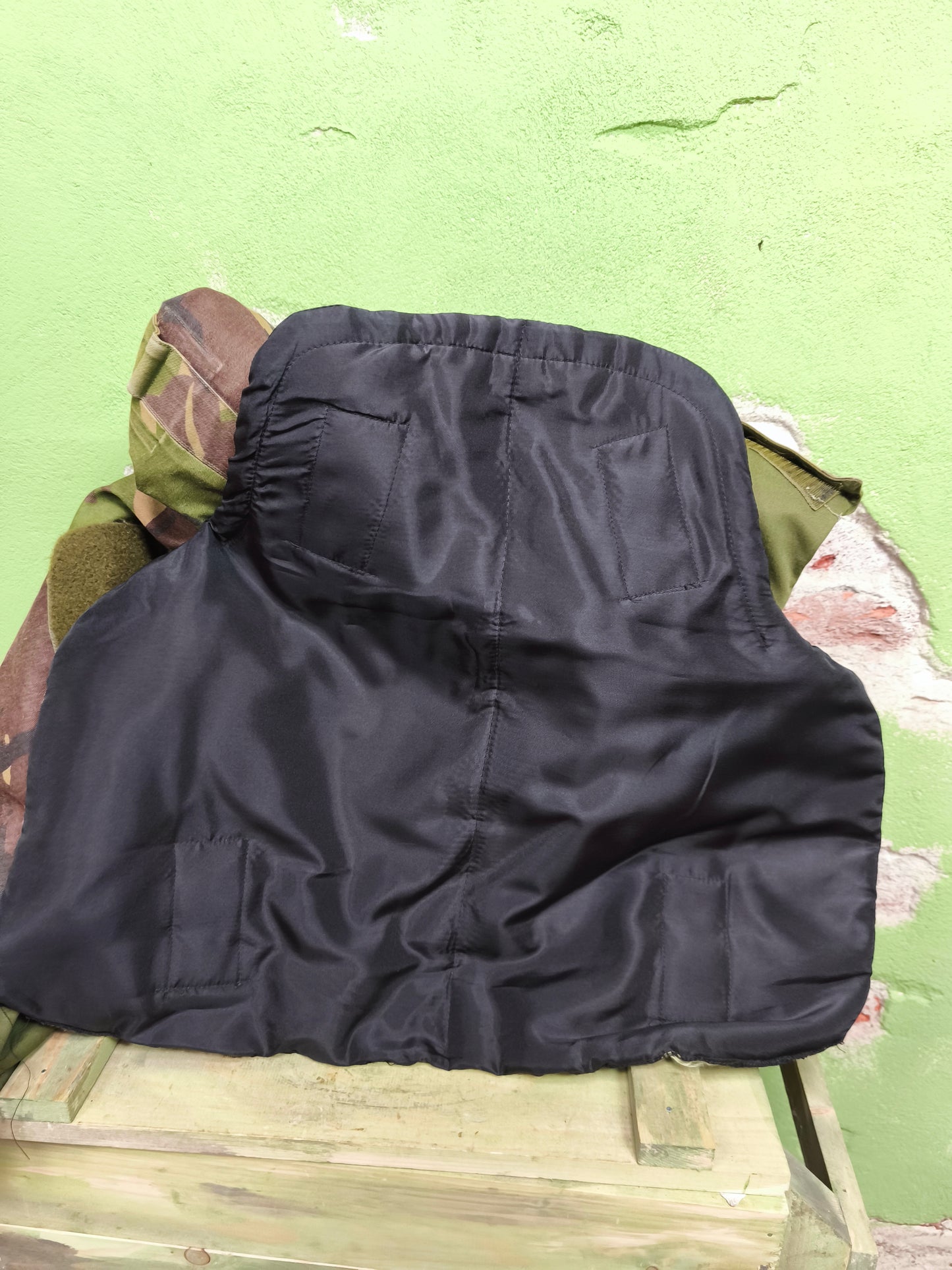 Issued Dutch DPM Flak Vest [XL]