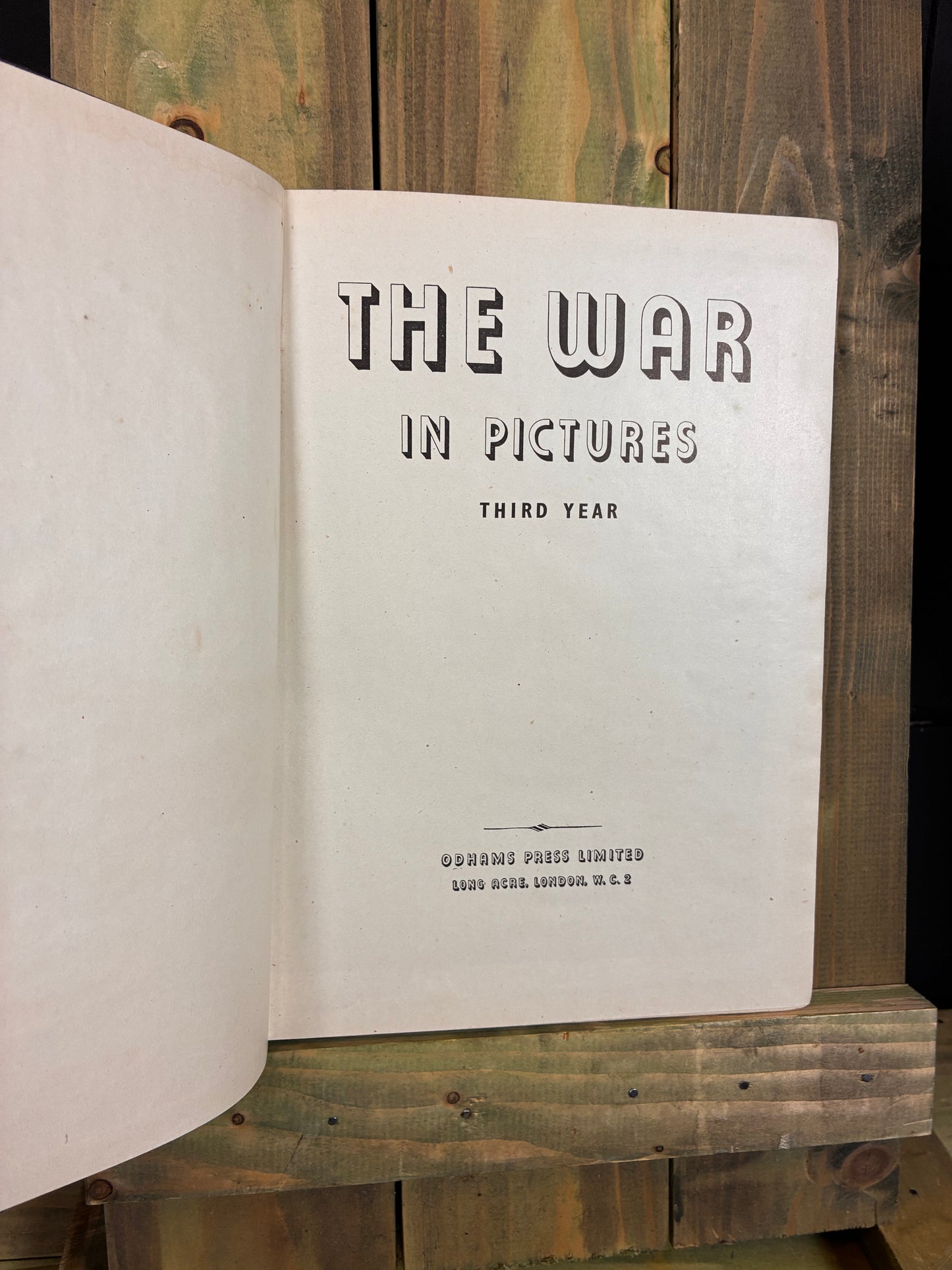 1940-1944 The War in Pictures (ENG)