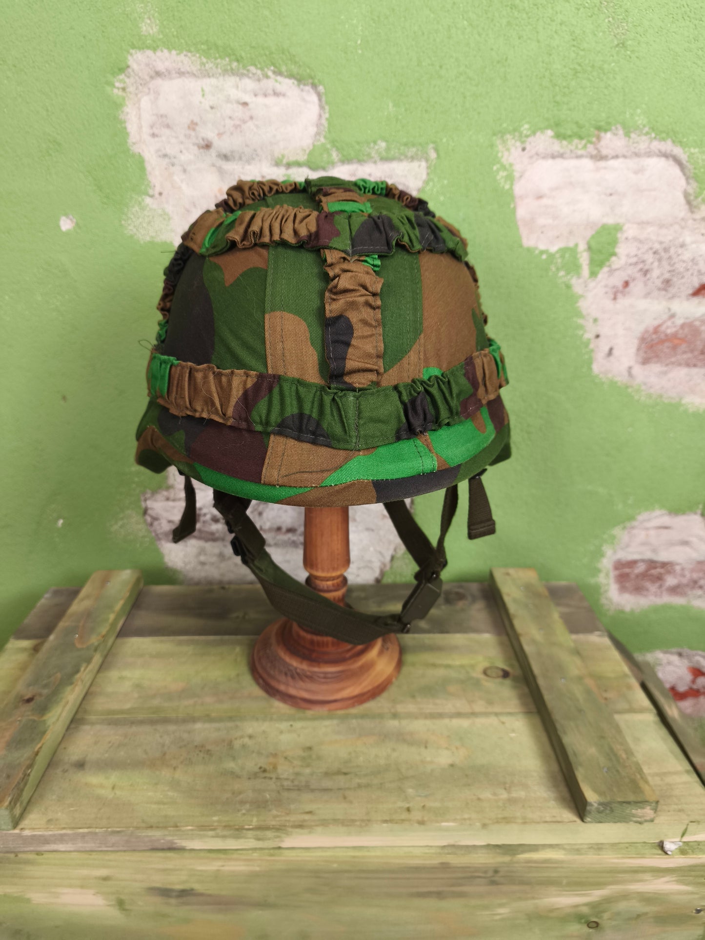 Issued Dutch M95 Kevlar Helmet + Jungle Liner [M]