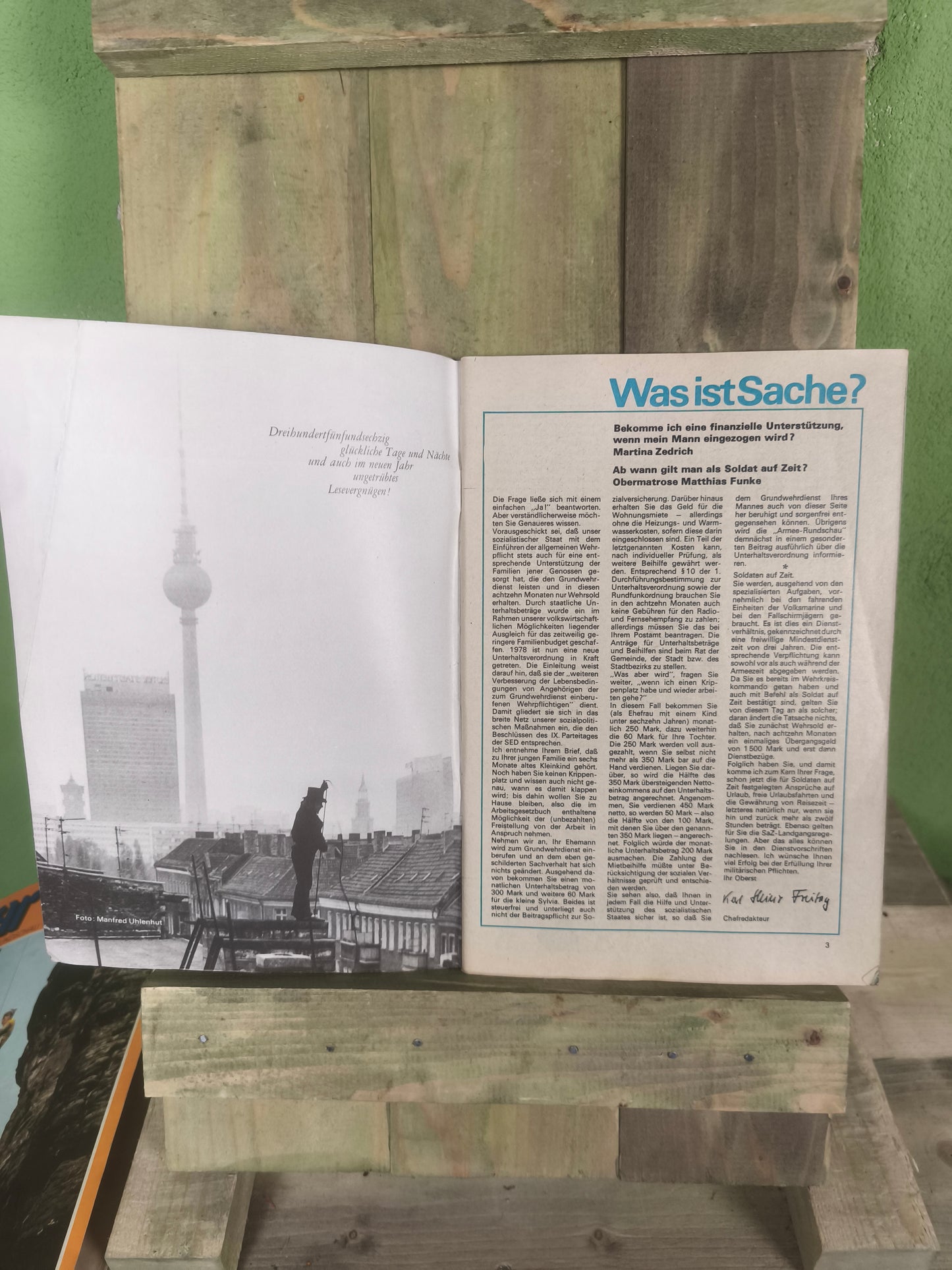 DDR Magazine: Armeerundschau /" Army Review"